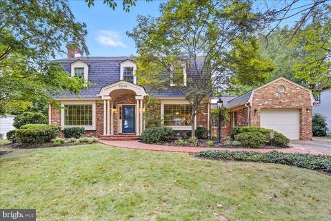 Photo of 3208 Wake Drive, KENSINGTON, MD 20895 (MLS # MDMC2203366)
