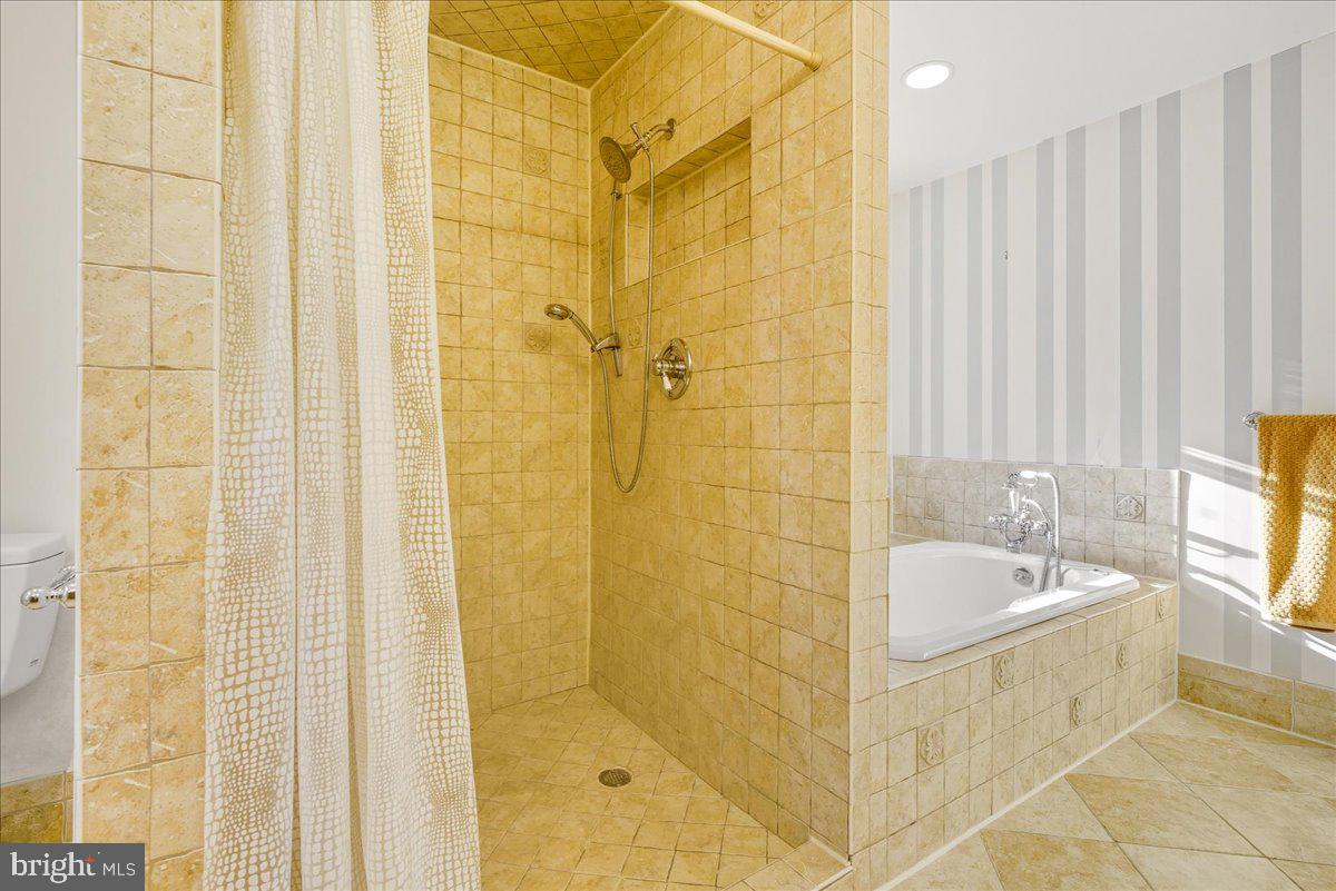 ROCK CREEK HILLS - Residential