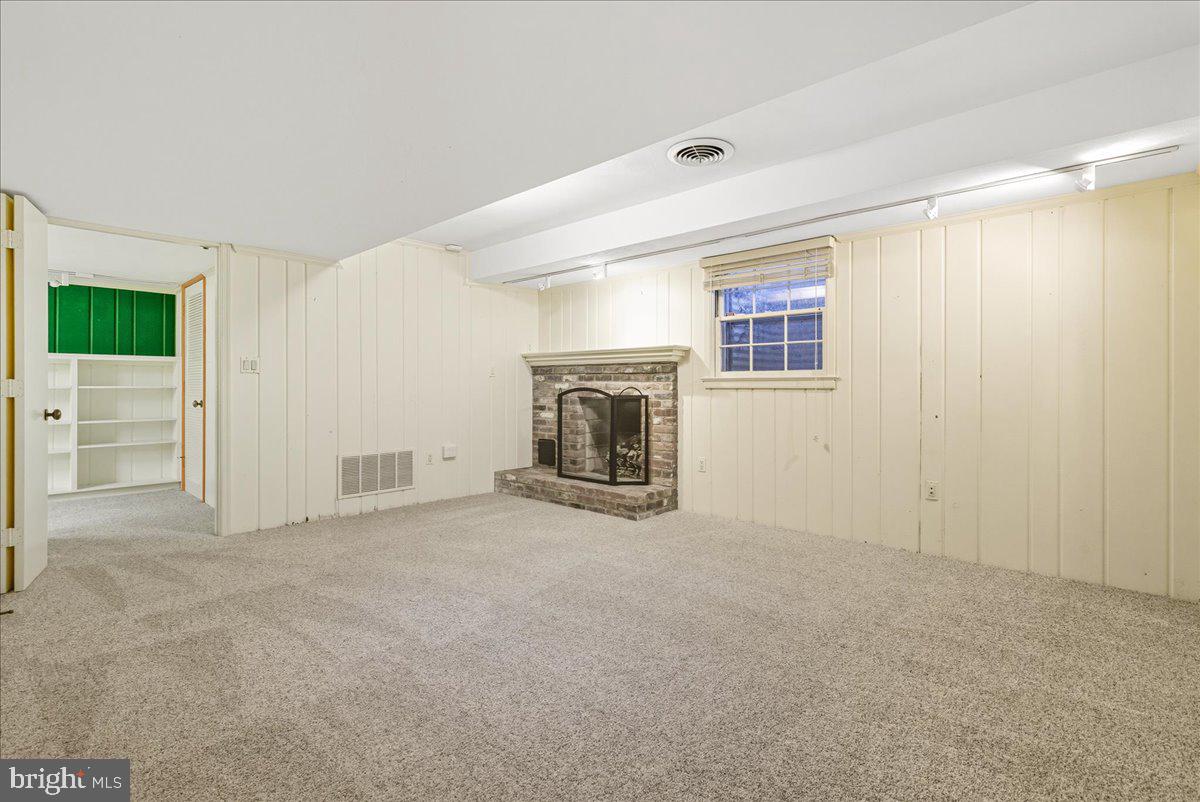 ROCK CREEK HILLS - Residential