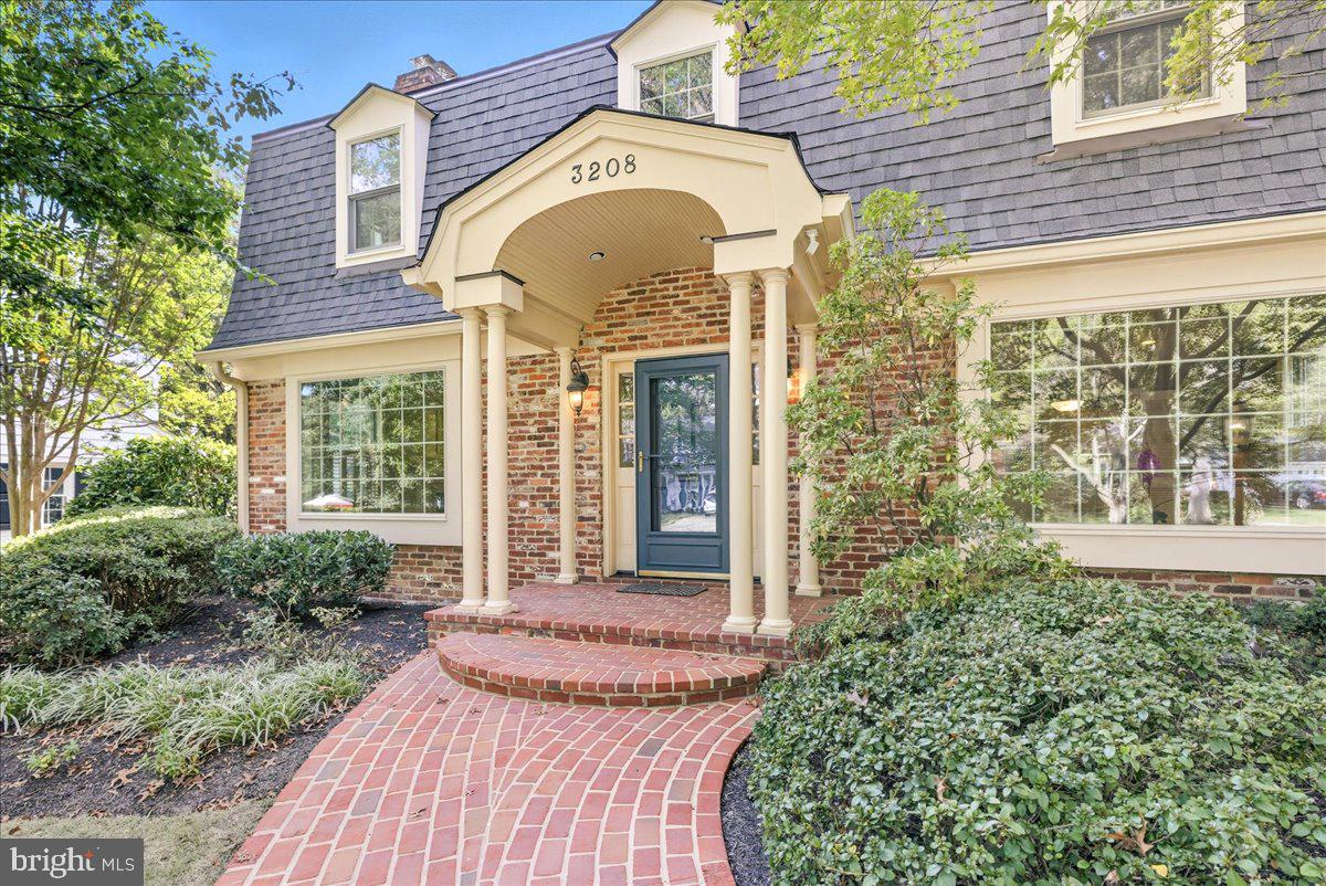 3208 WAKE DRIVE