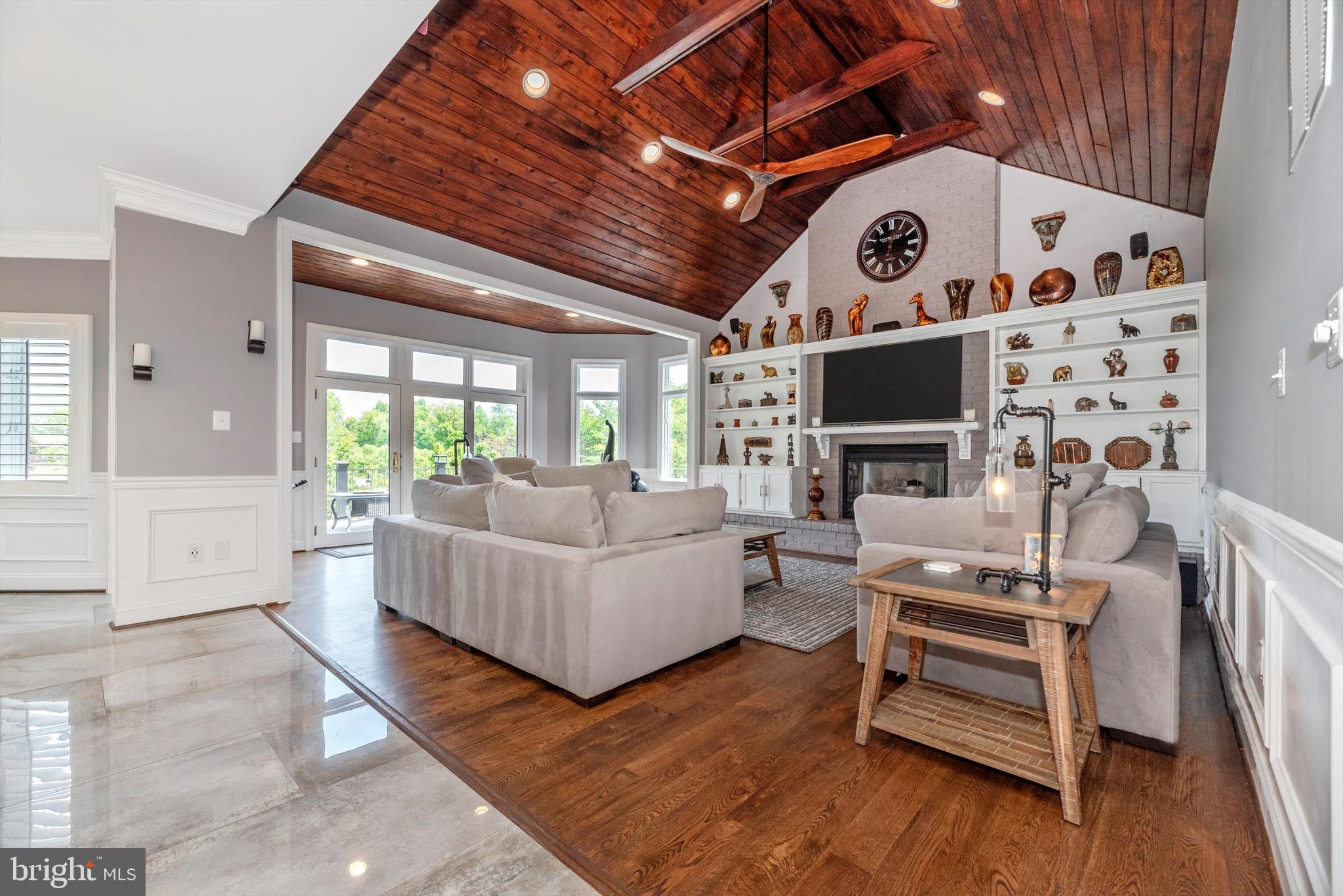 THE GREENS - Residential