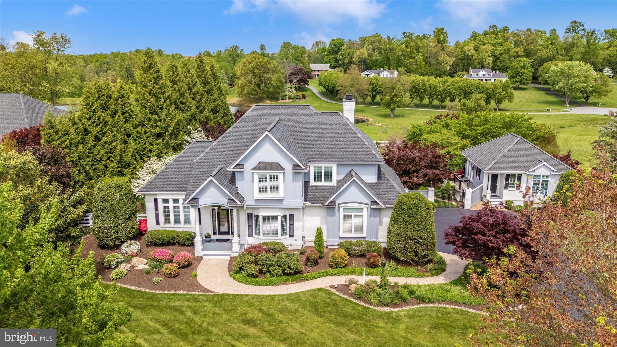 THE GREENS - Residential