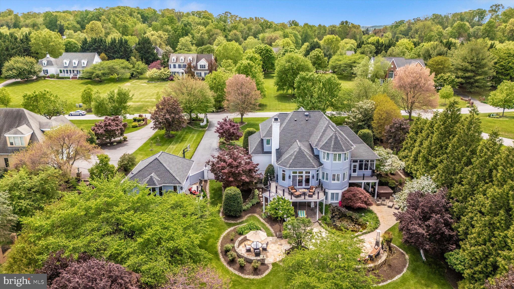 THE GREENS - Residential