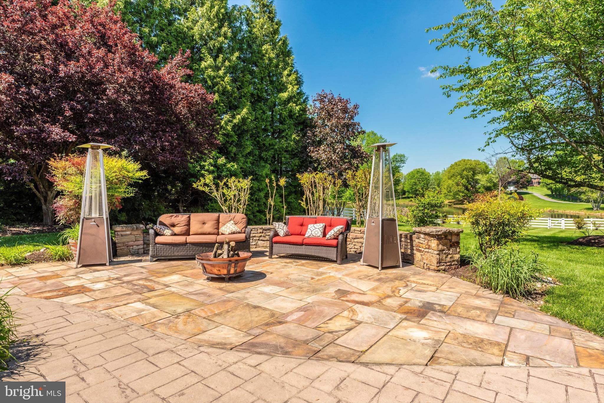 THE GREENS - Residential