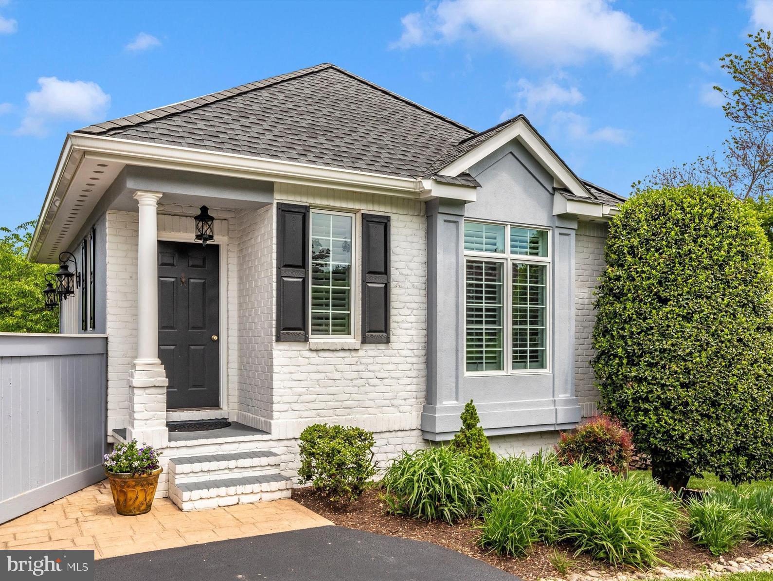 THE GREENS - Residential