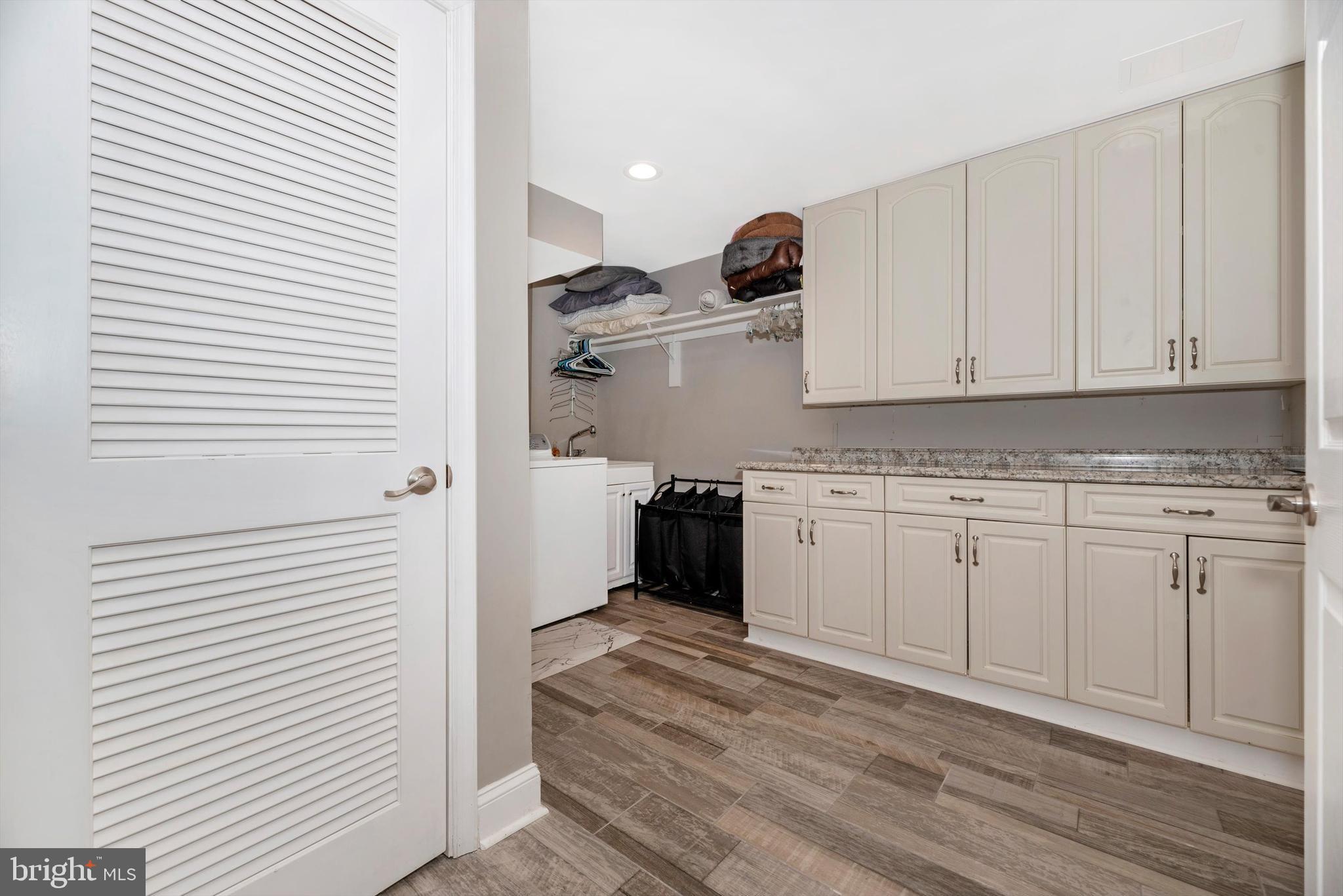 THE GREENS - Residential