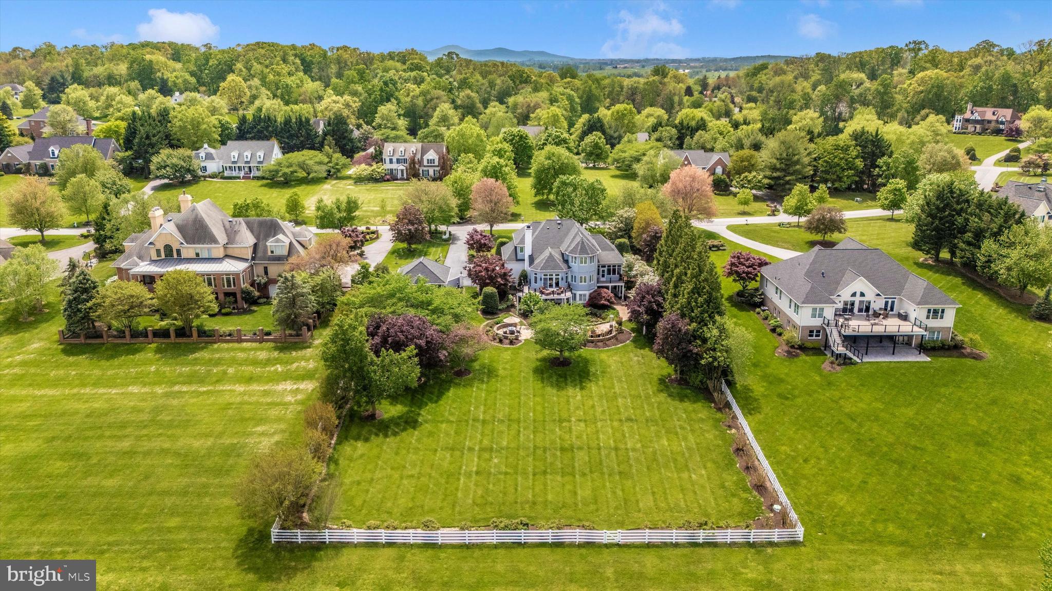 THE GREENS - Residential