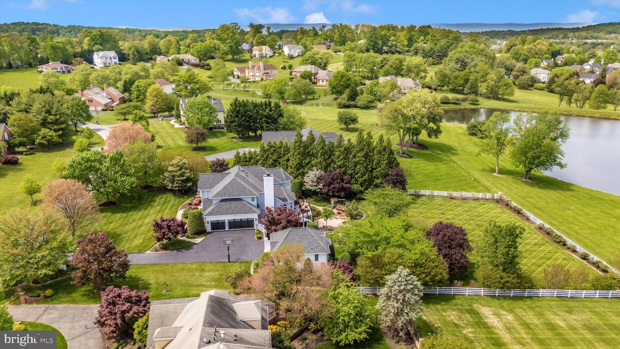 THE GREENS - Residential