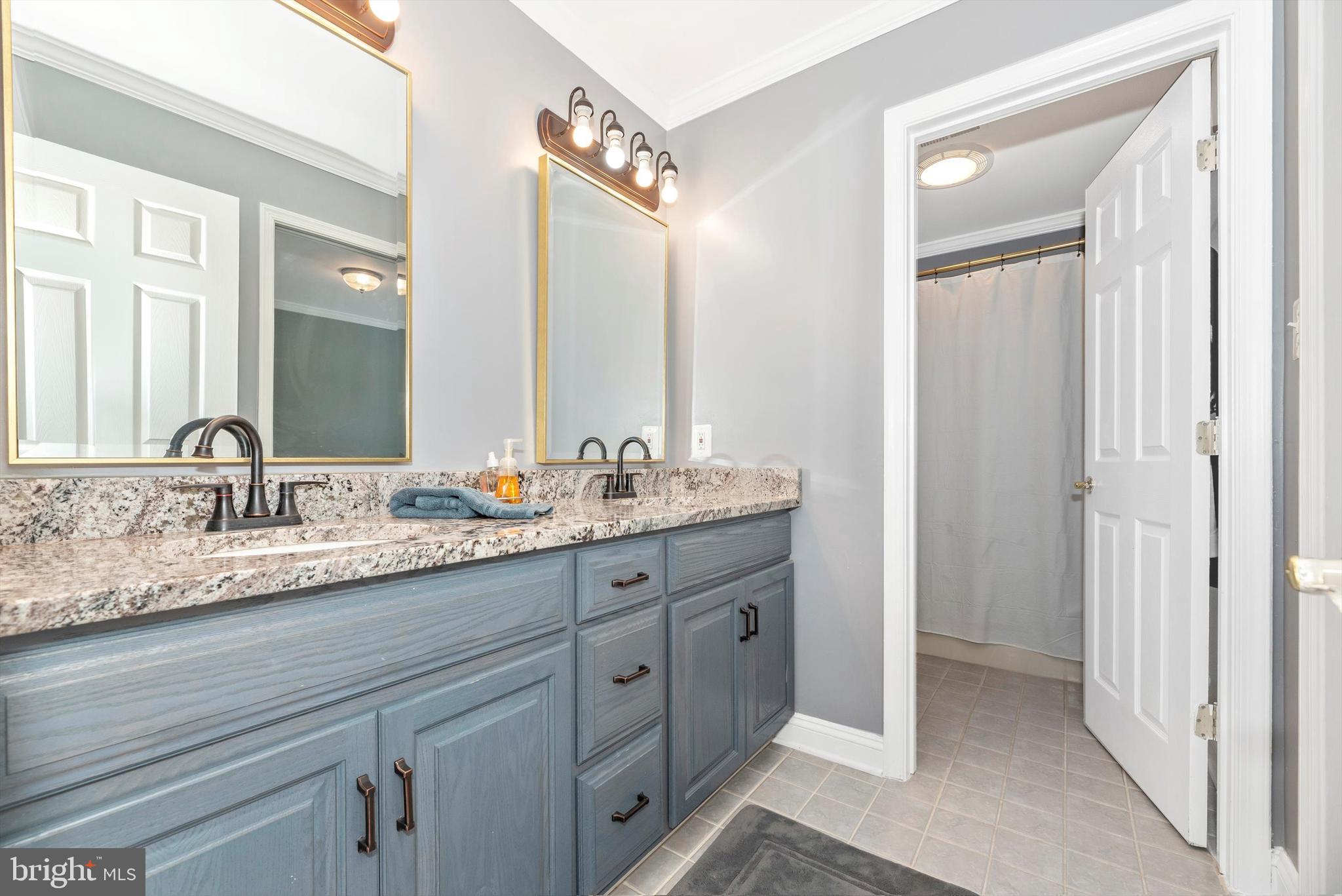 THE GREENS - Residential