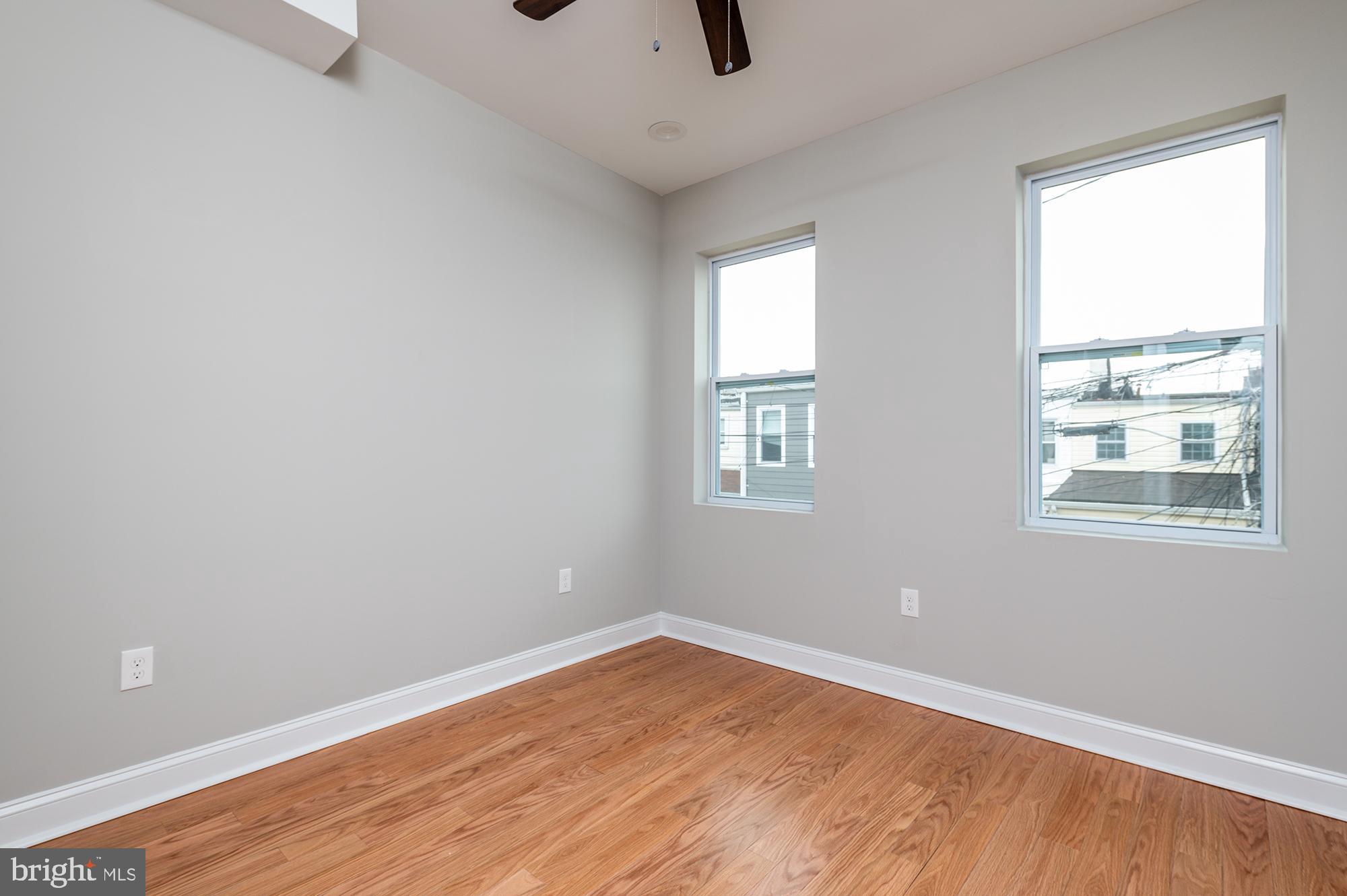 HIGHLANDTOWN - Residential