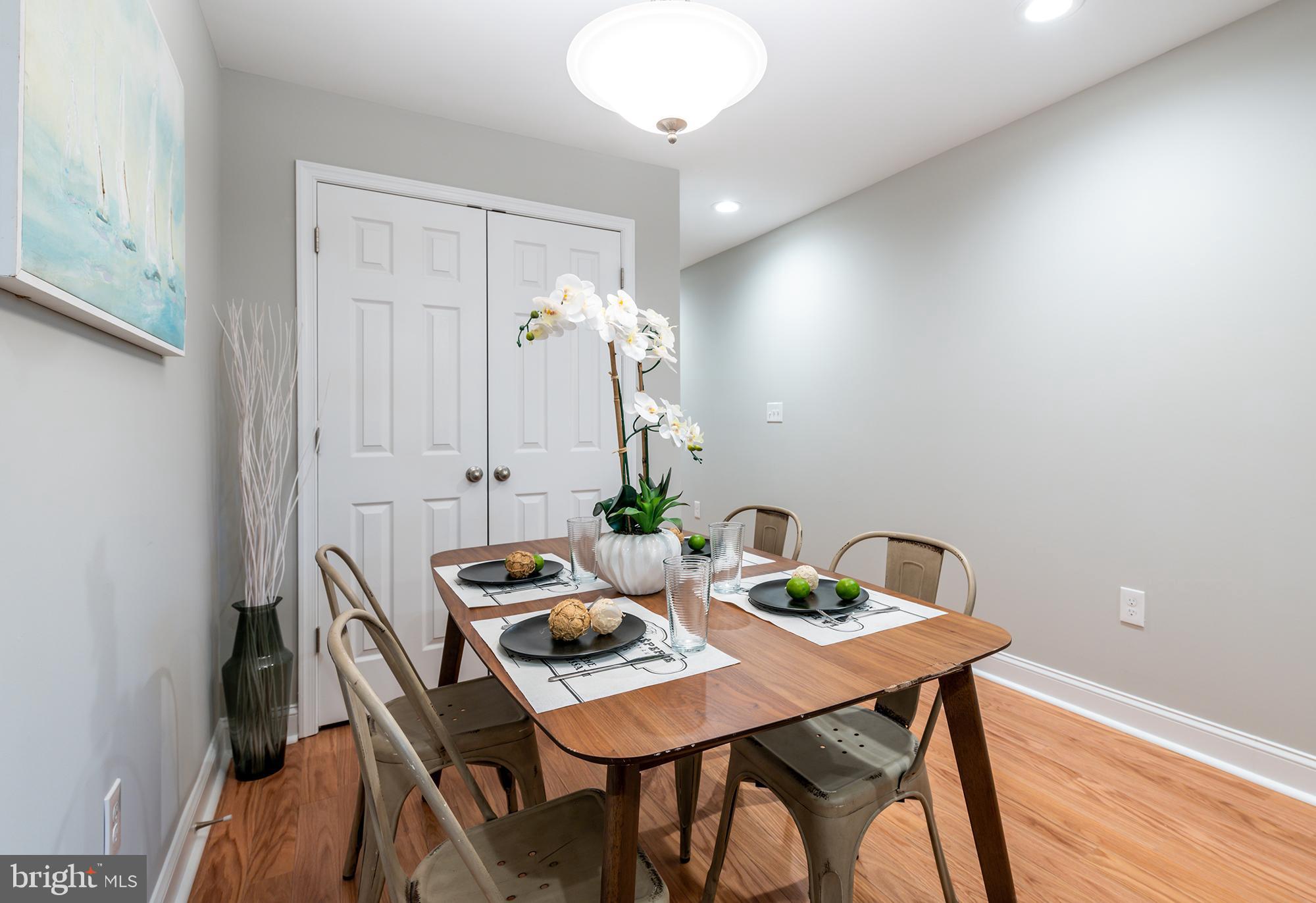 HIGHLANDTOWN - Residential