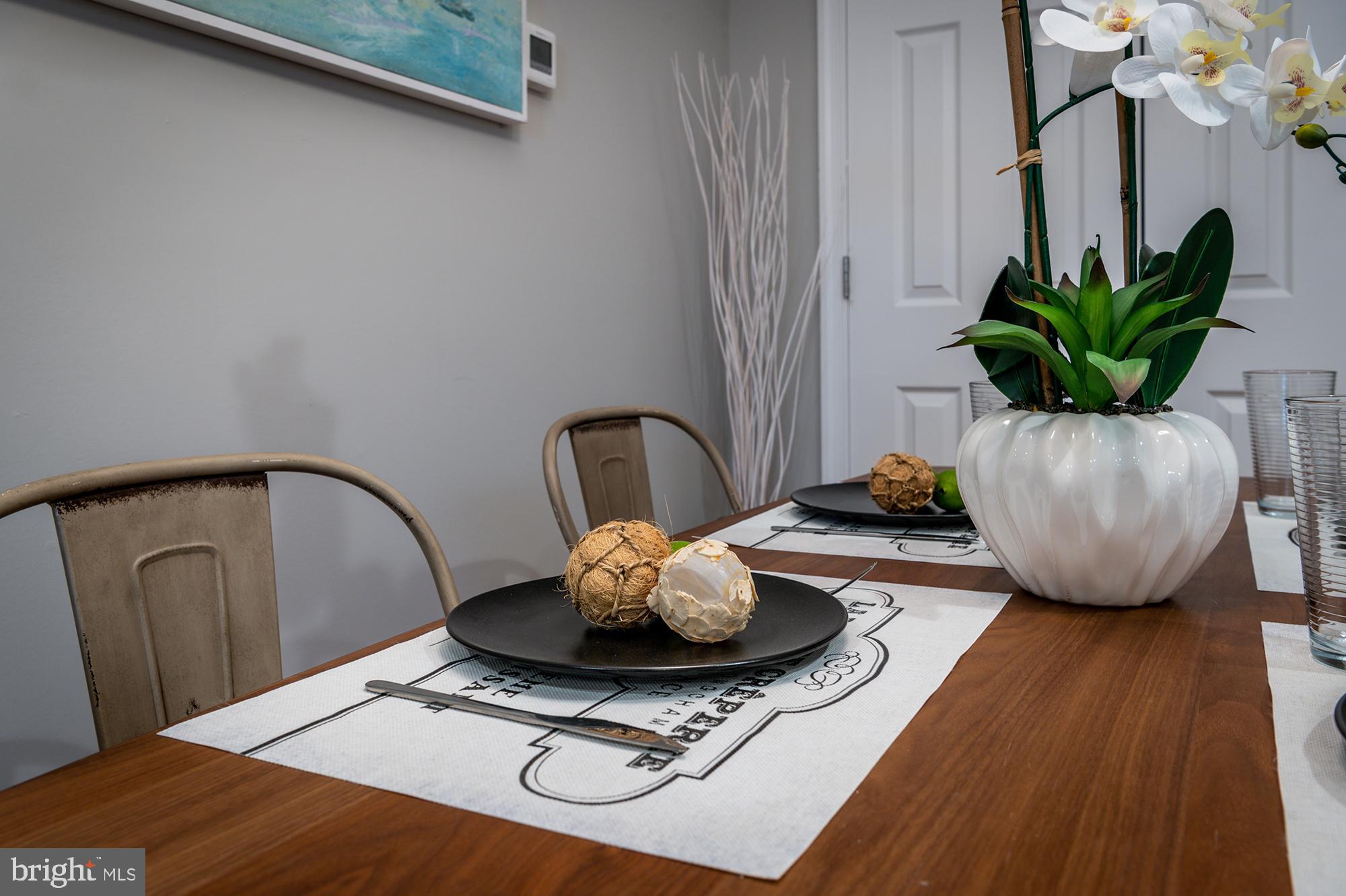 HIGHLANDTOWN - Residential