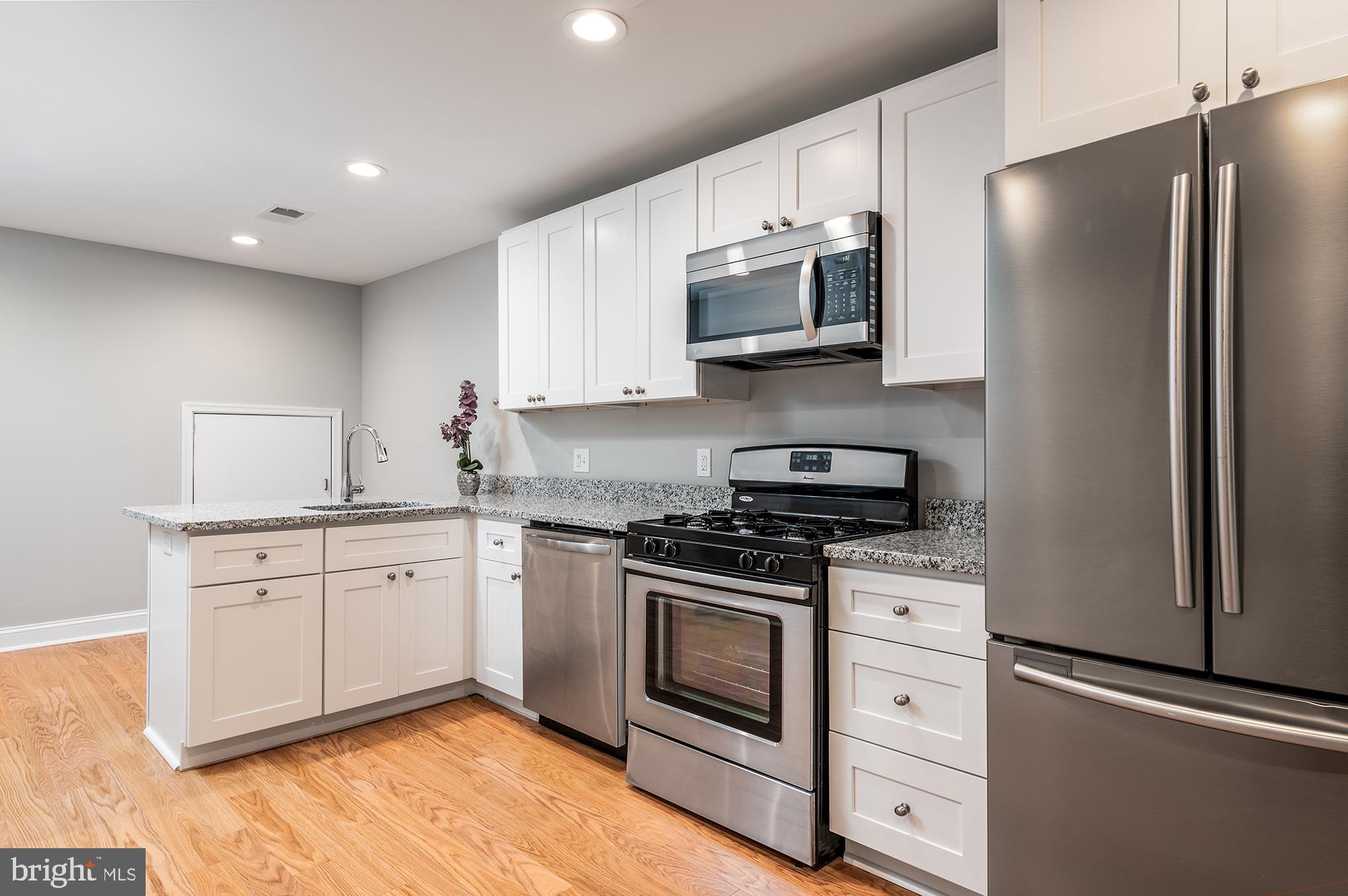 HIGHLANDTOWN - Residential