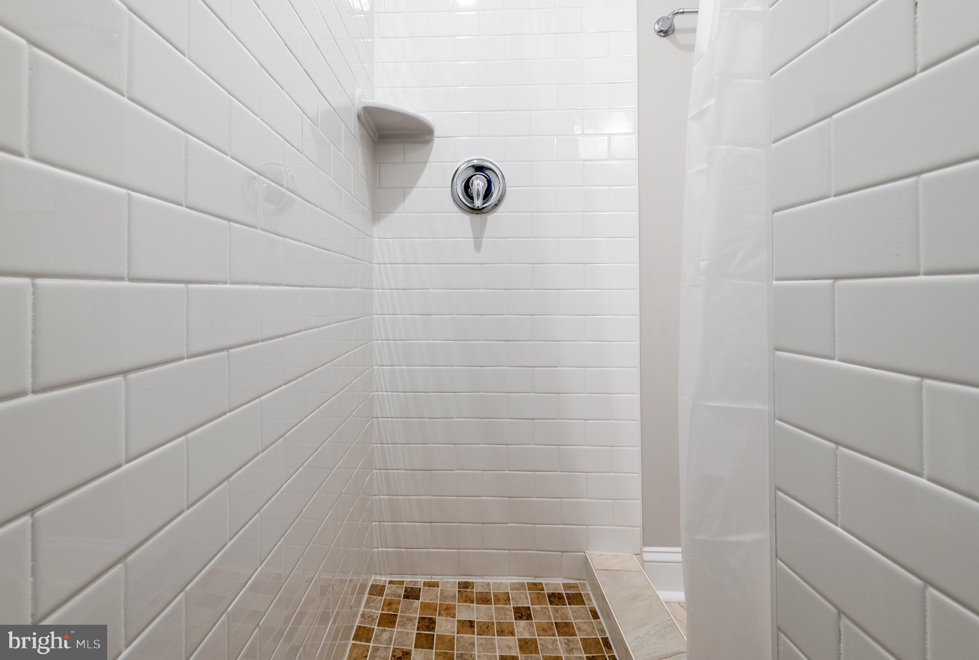 HIGHLANDTOWN - Residential