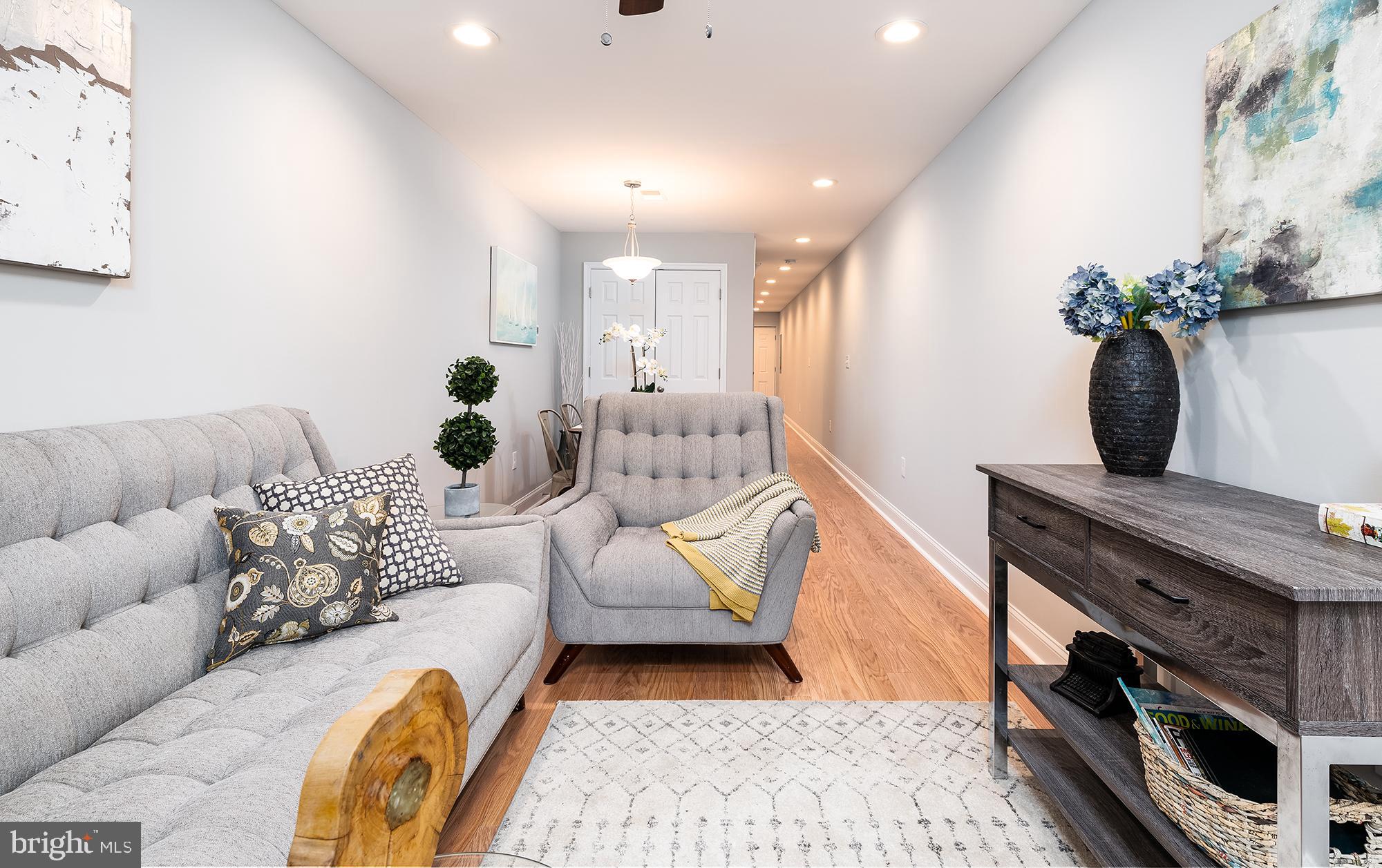 HIGHLANDTOWN - Residential