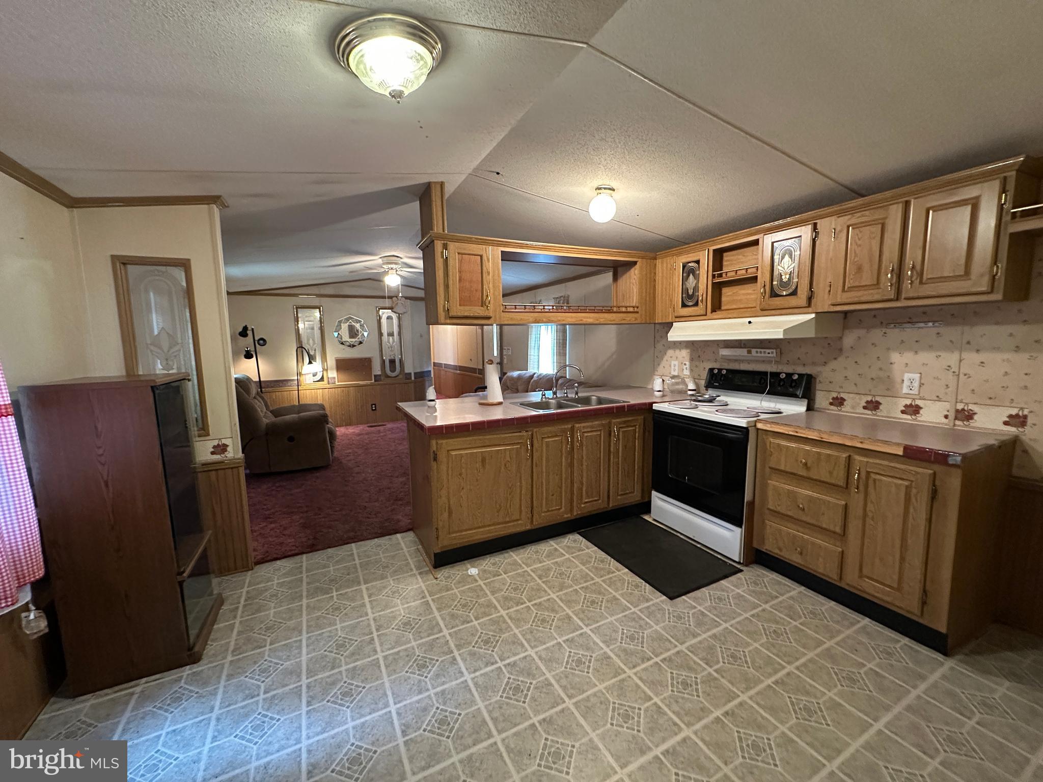 HOY ROAD LOTS - Residential