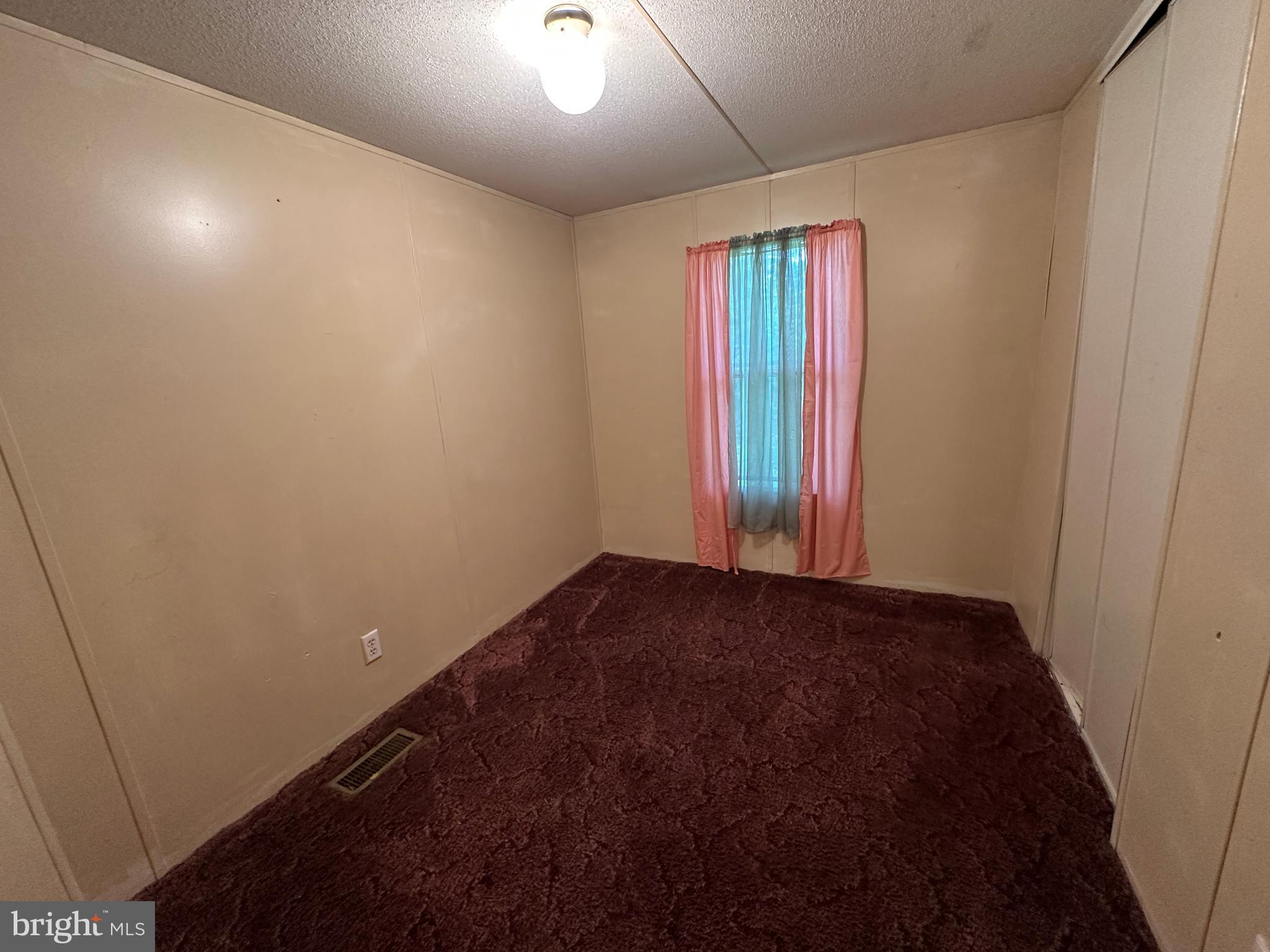 HOY ROAD LOTS - Residential