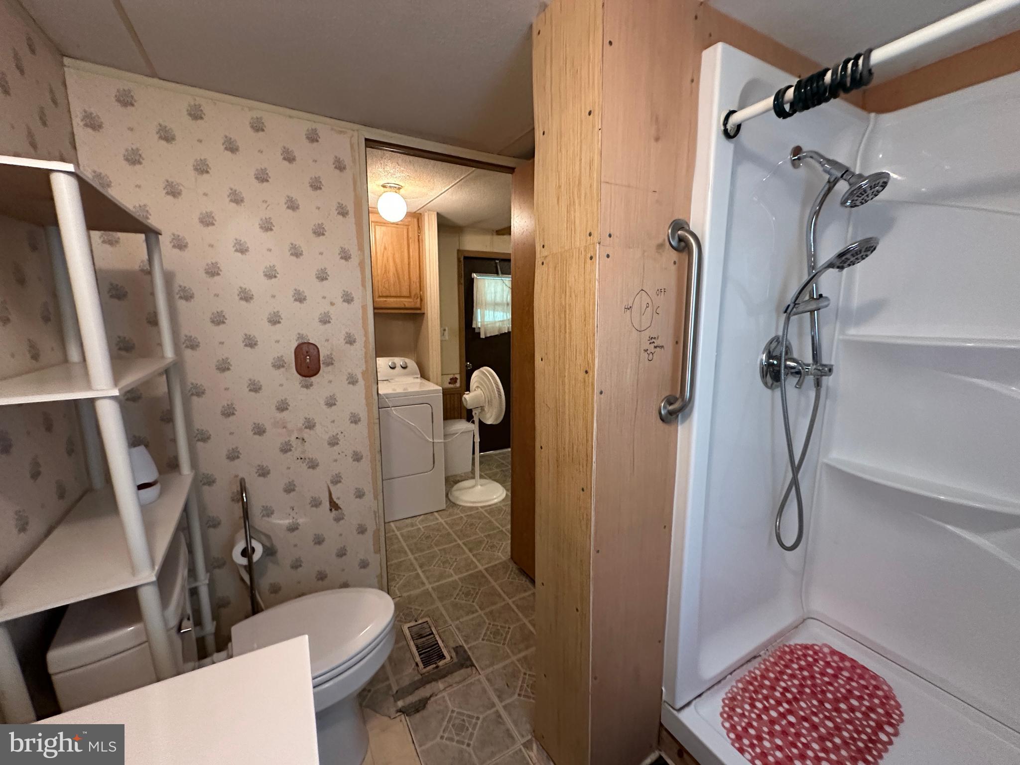 HOY ROAD LOTS - Residential