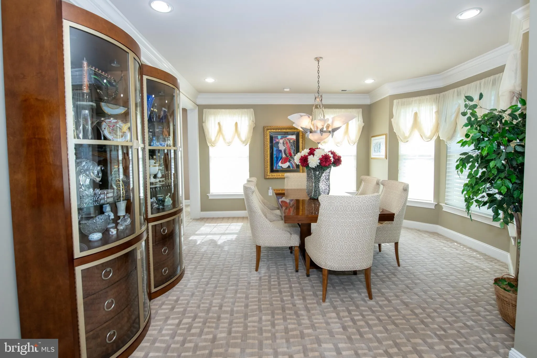 Newtown, Pennsylvania 18940, United States, 3 Bedrooms Bedrooms, ,3 BathroomsBathrooms,Residential,Pending,119955