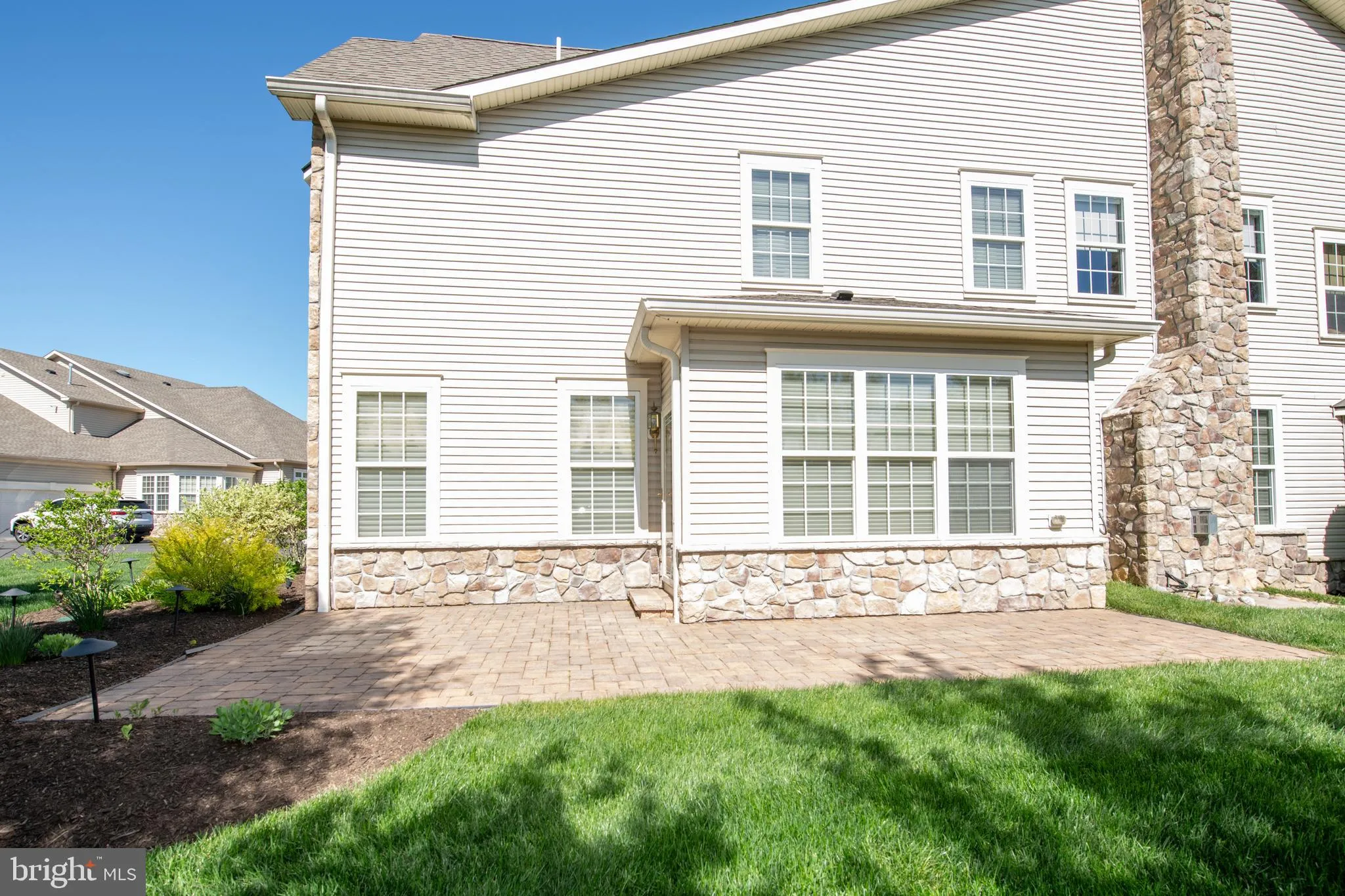 Newtown, Pennsylvania 18940, United States, 3 Bedrooms Bedrooms, ,3 BathroomsBathrooms,Residential,Pending,119955