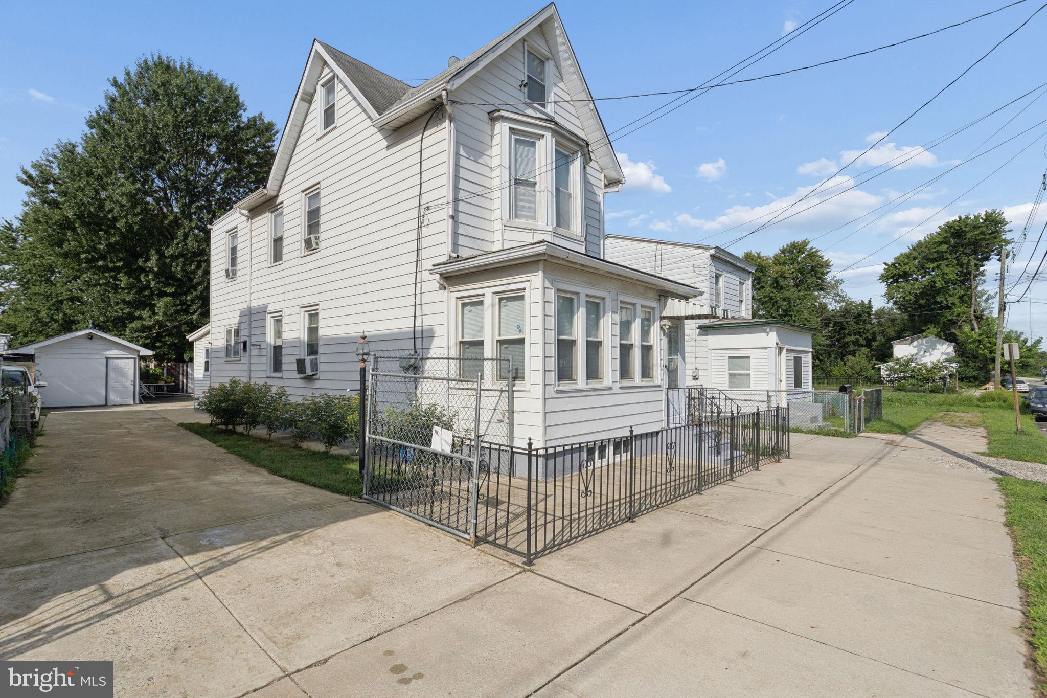 1133 N 25TH STREET
