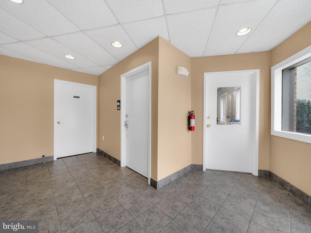 REGULARS - Commercial Sale