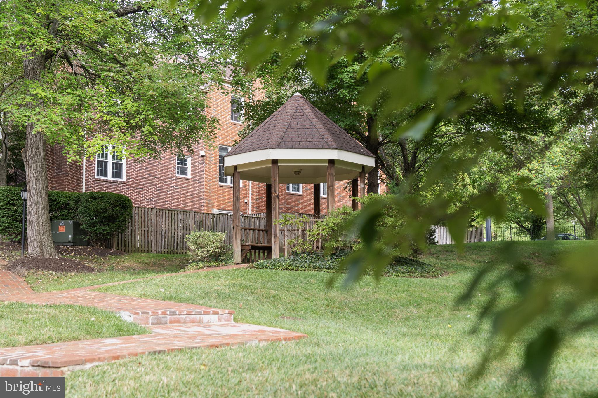 MANCHESTER SQUARE - Residential