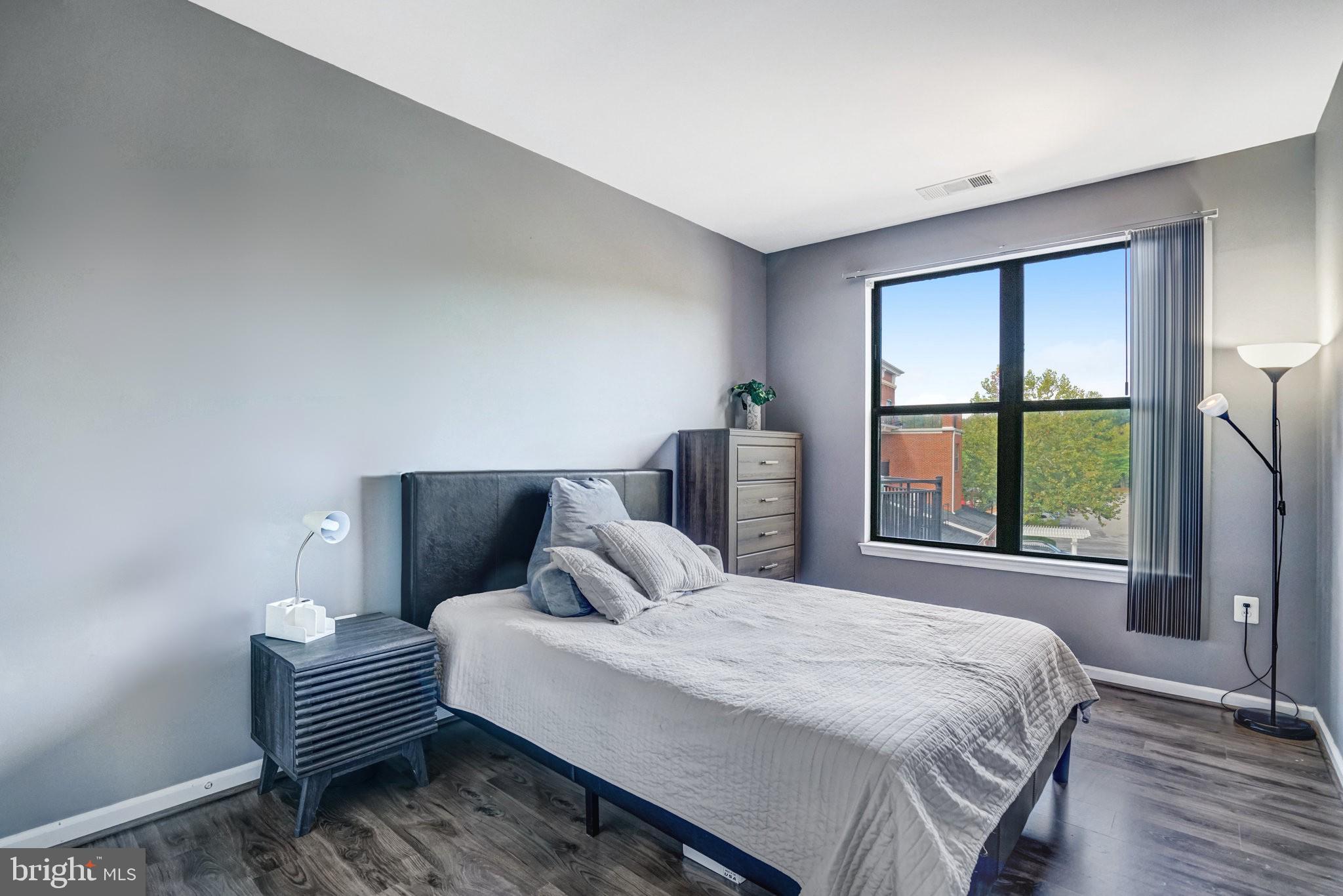 RESIDENCES OF LORTON STATION - Residential