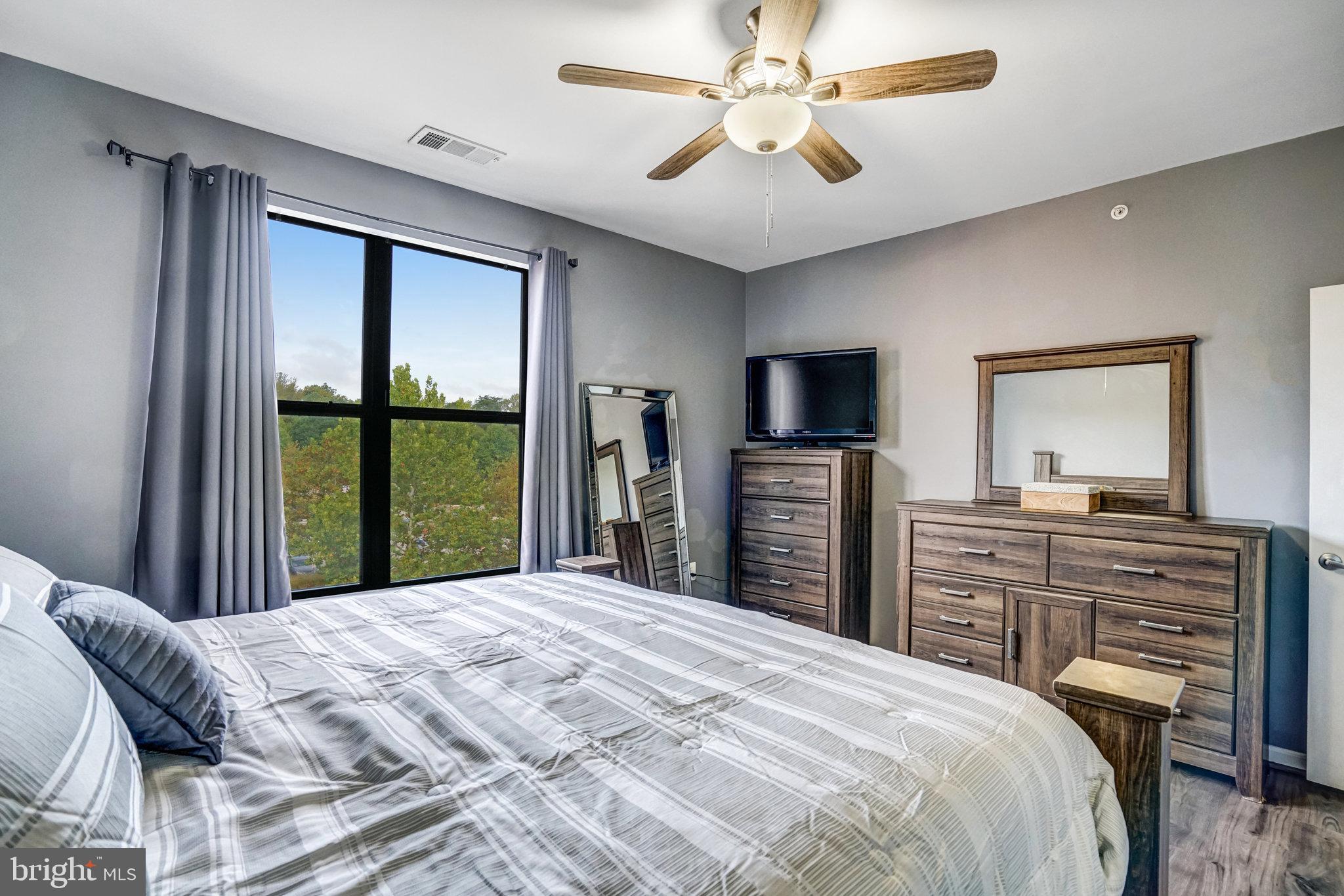 RESIDENCES OF LORTON STATION - Residential