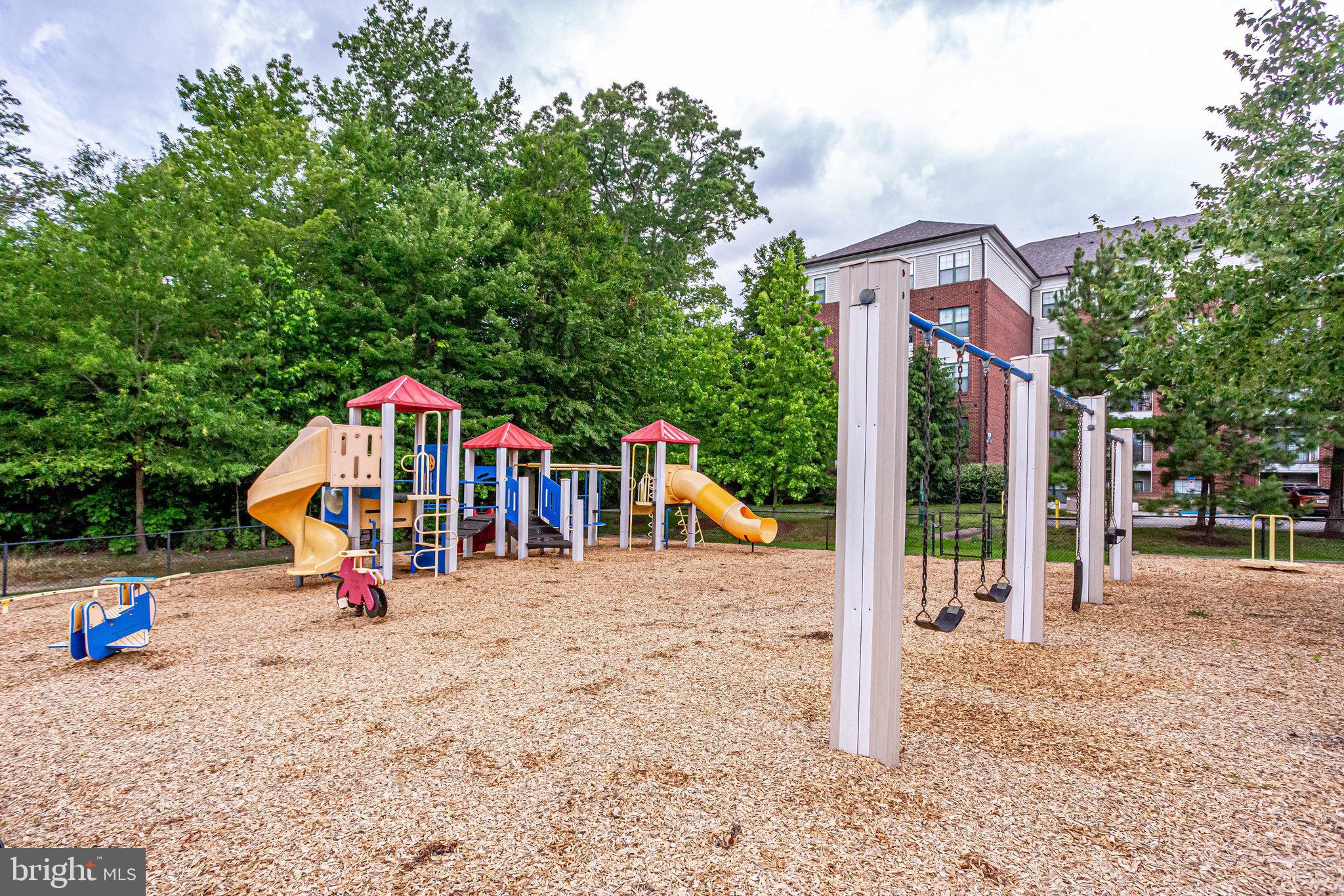 RESIDENCES OF LORTON STATION - Residential