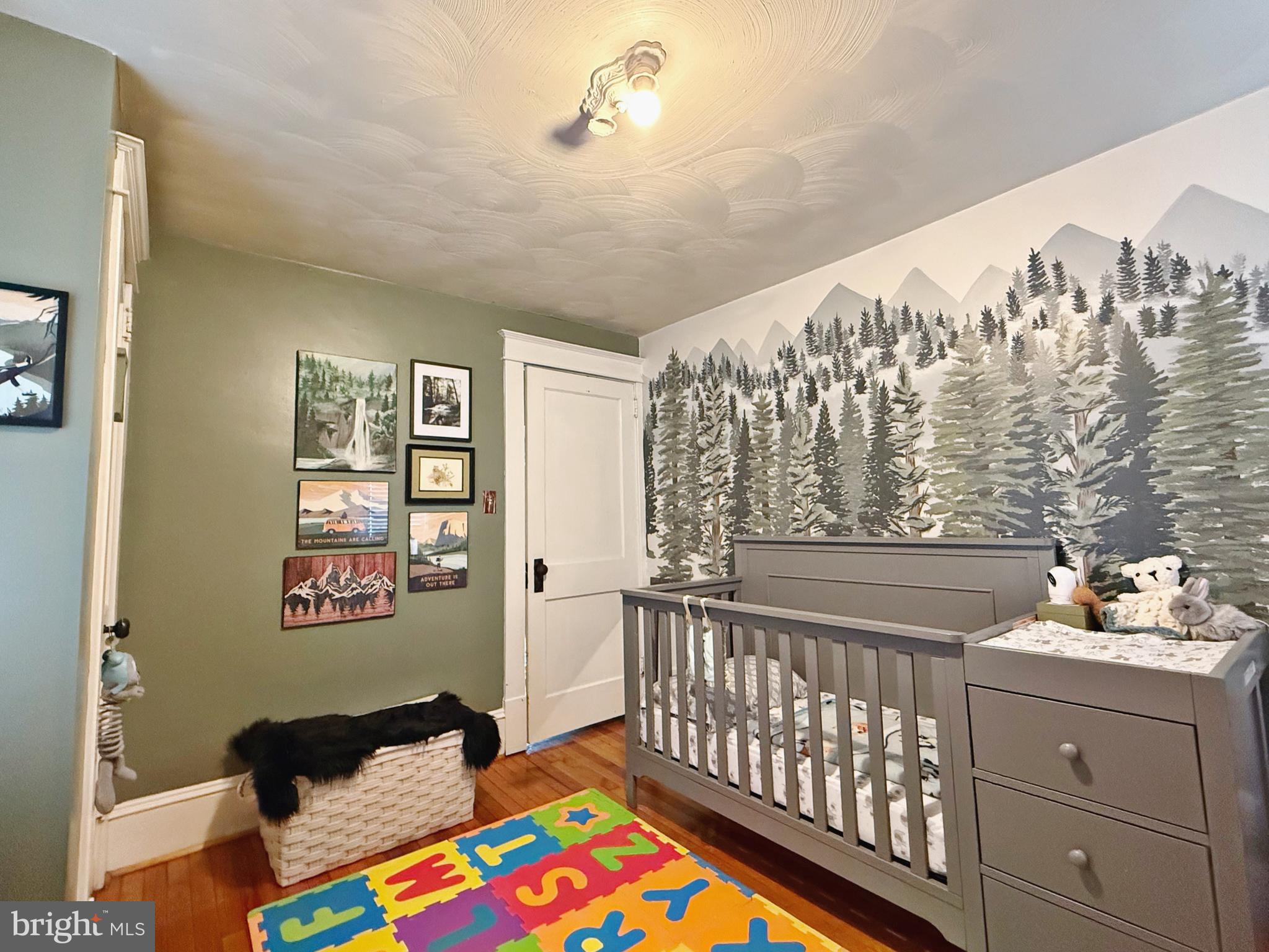 NORTH END - Residential