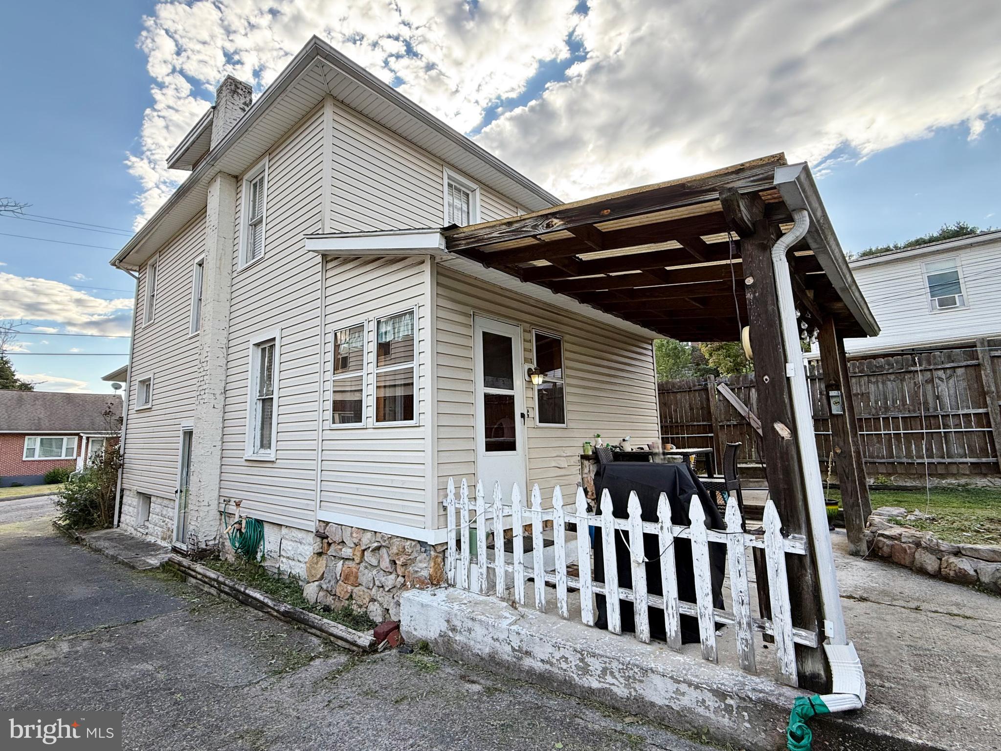 NORTH END - Residential