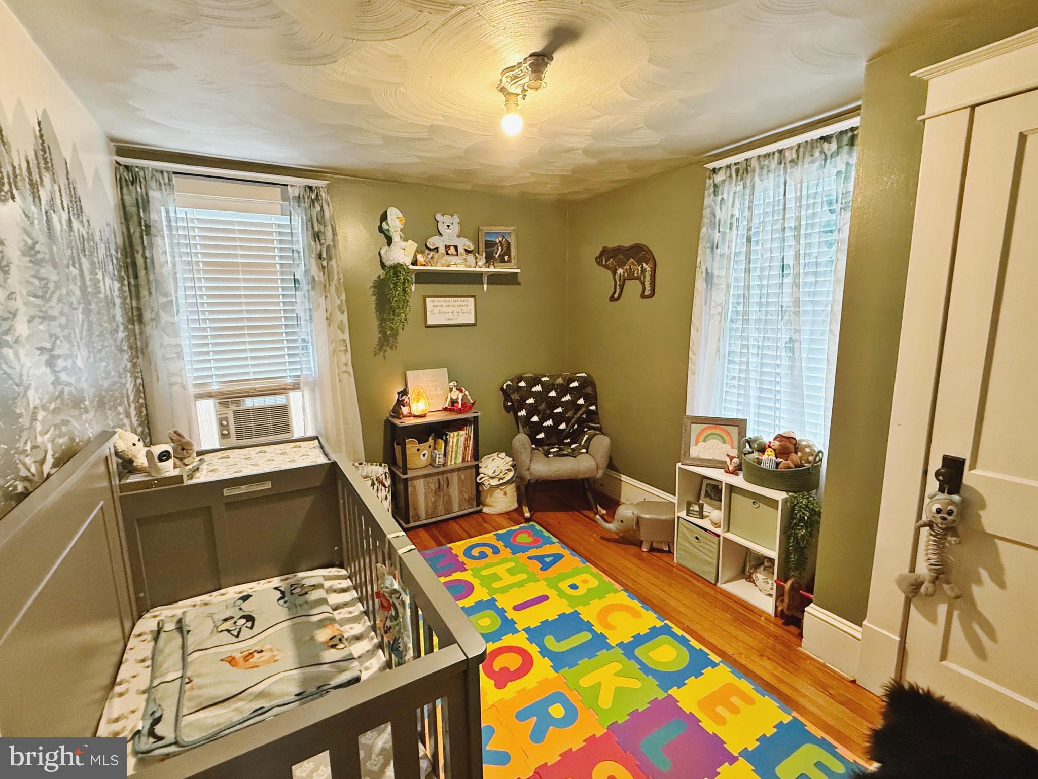 NORTH END - Residential