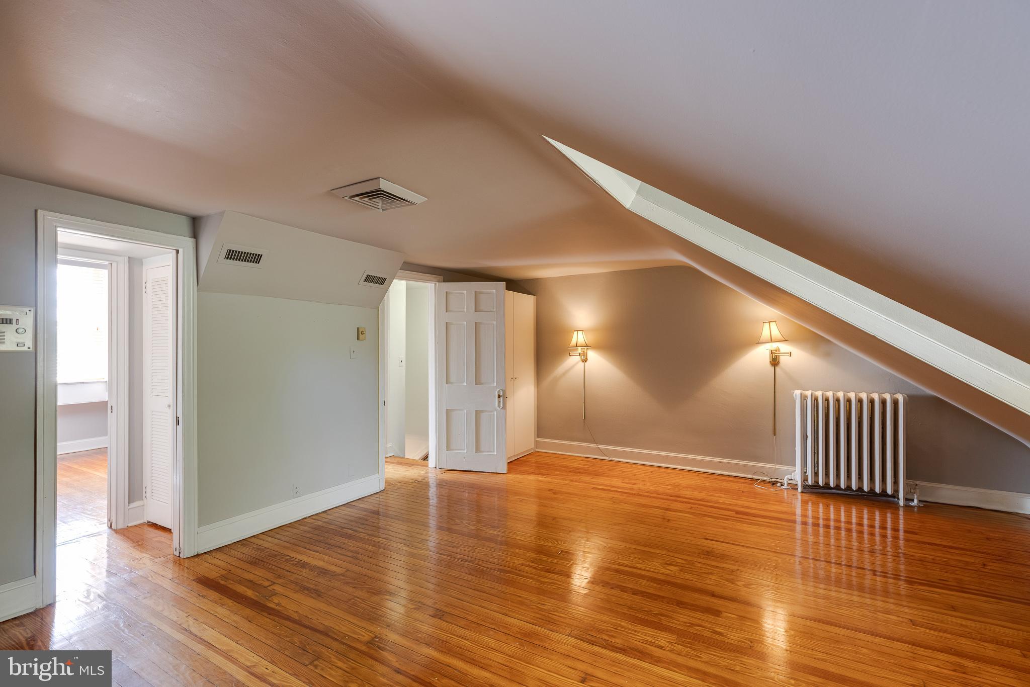 WASHINGTON SQ WEST - Residential