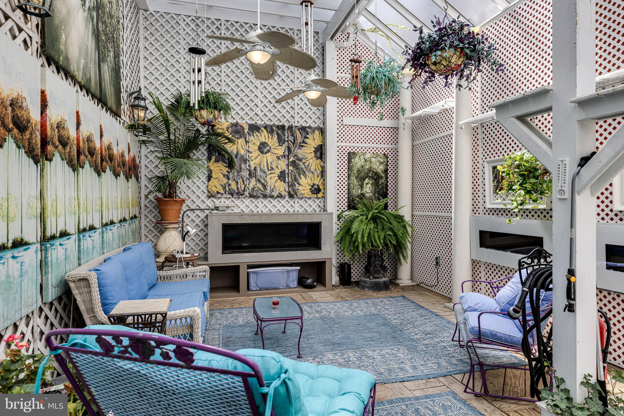 WASHINGTON SQ WEST - Residential