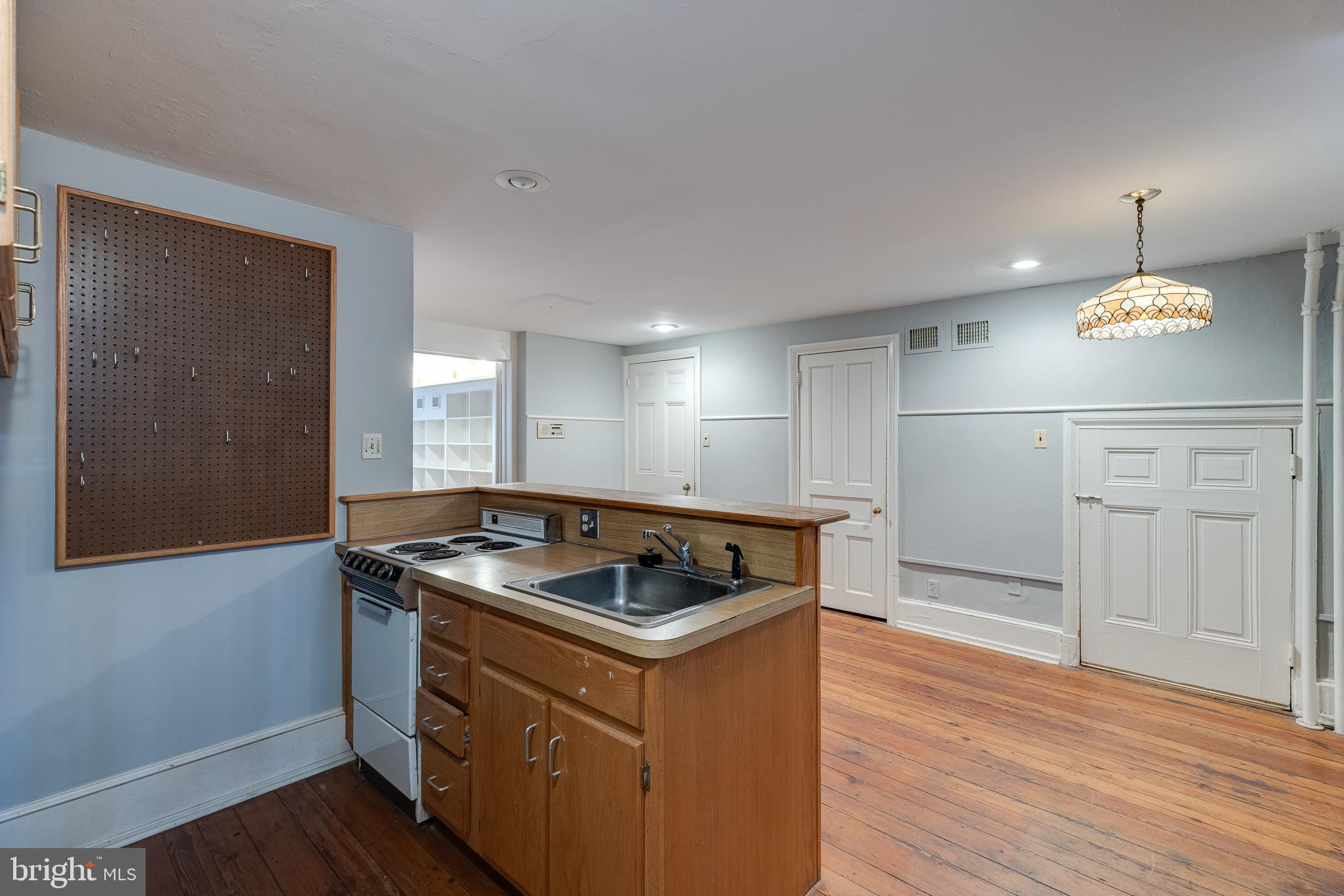 WASHINGTON SQ WEST - Residential