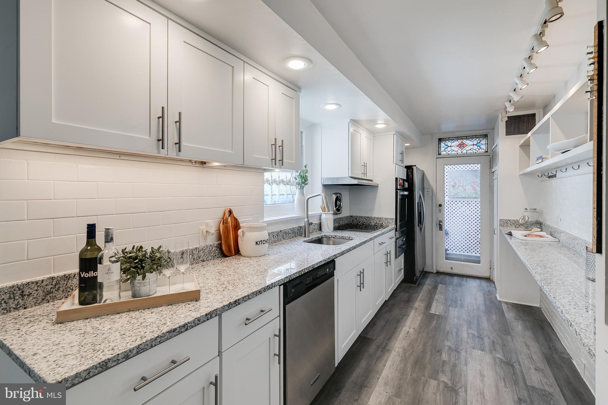 WASHINGTON SQ WEST - Residential