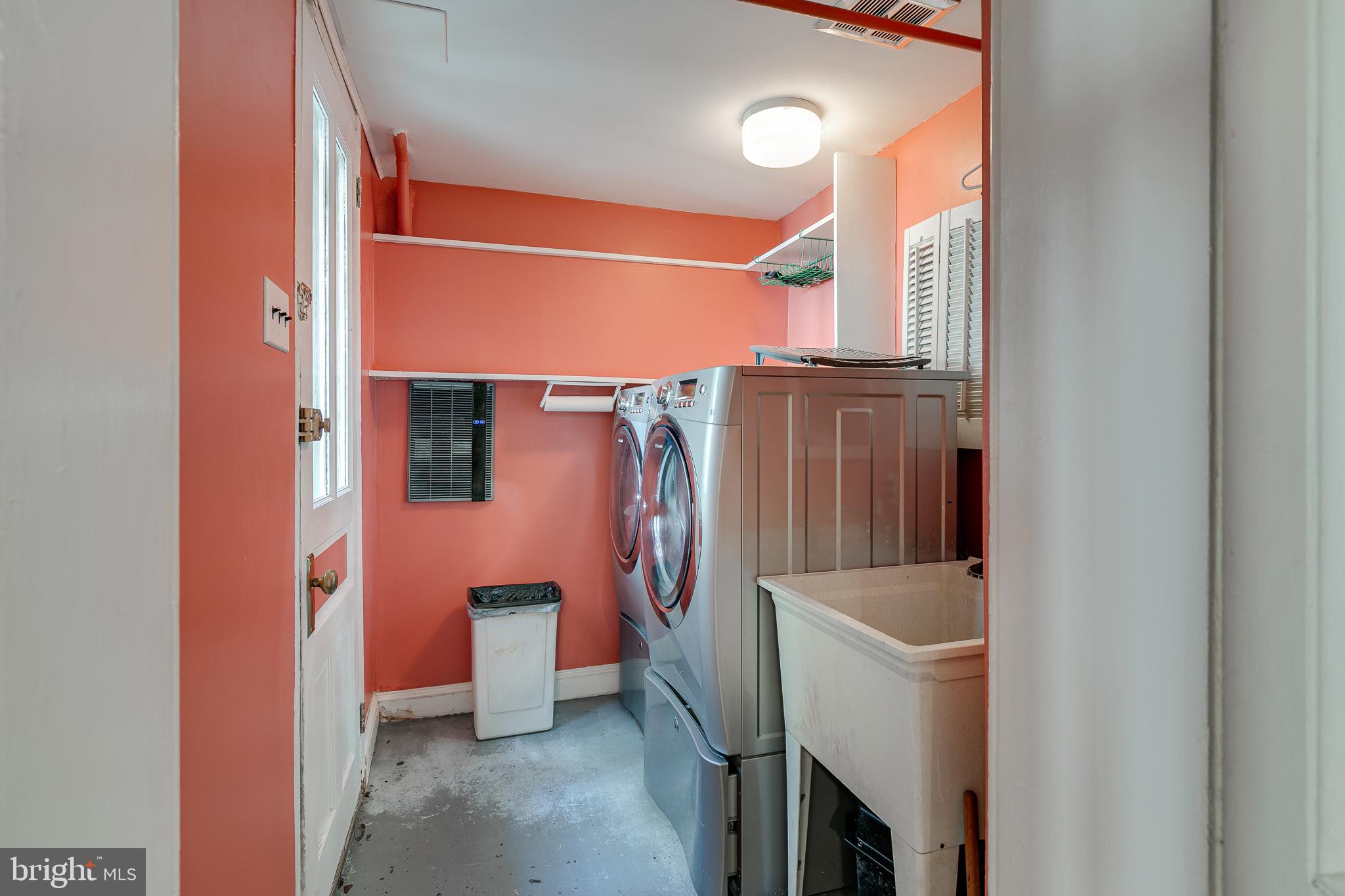 WASHINGTON SQ WEST - Residential