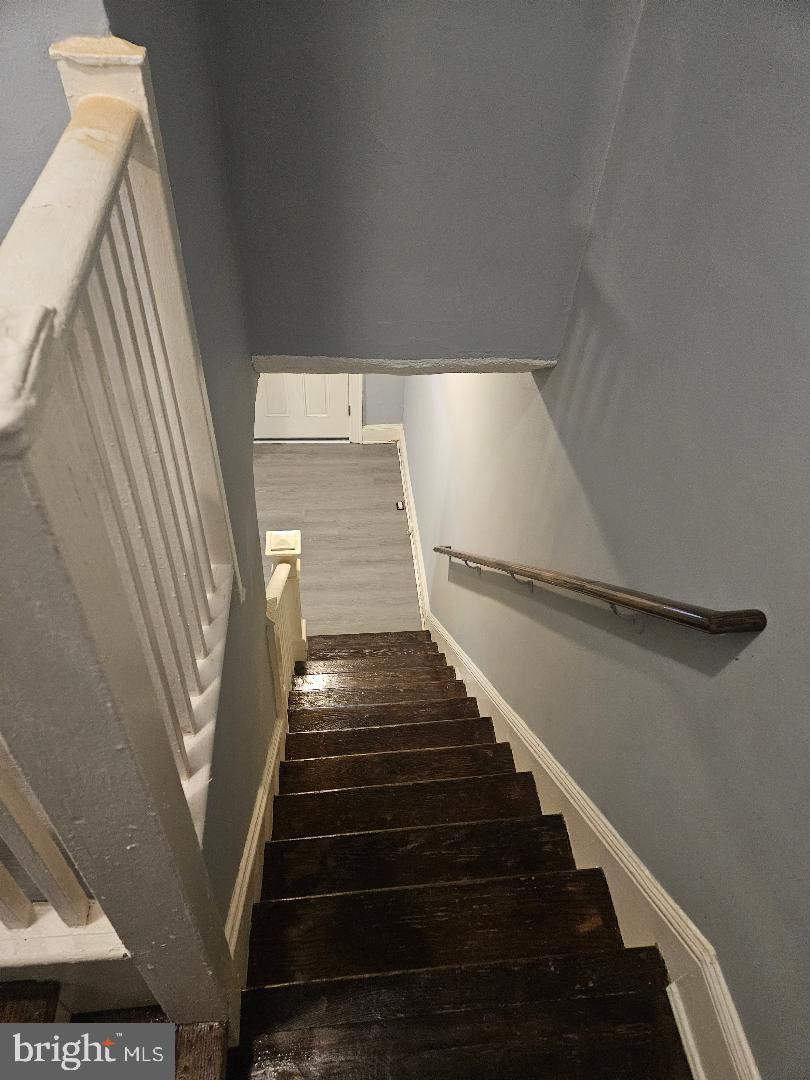 825 NW DELAFIELD PLACE NW