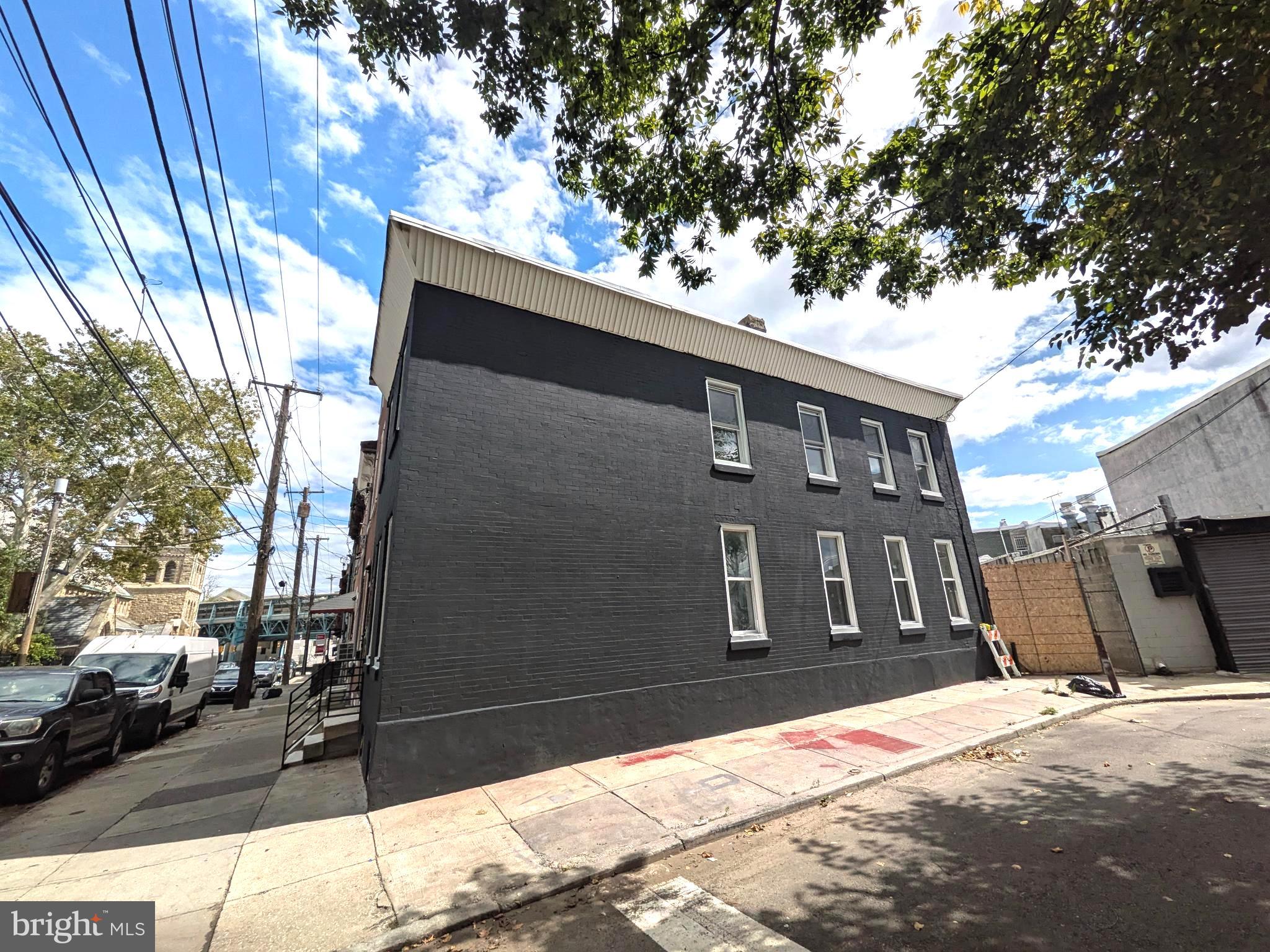 172 E HUNTINGDON STREET