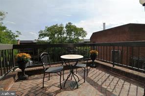 1080 WISCONSIN NW 305