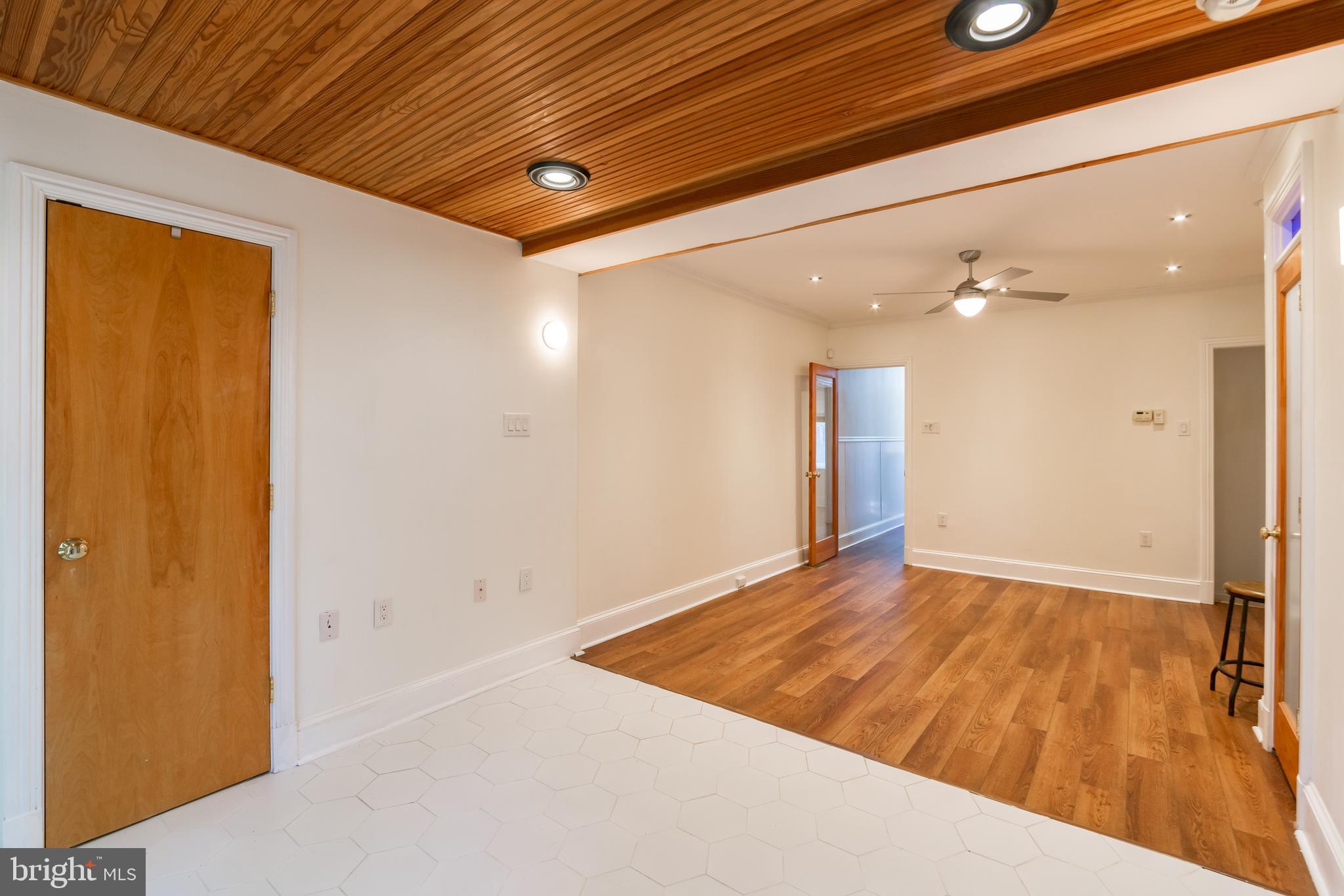 GRADUATE HOSPITAL - Residential Lease