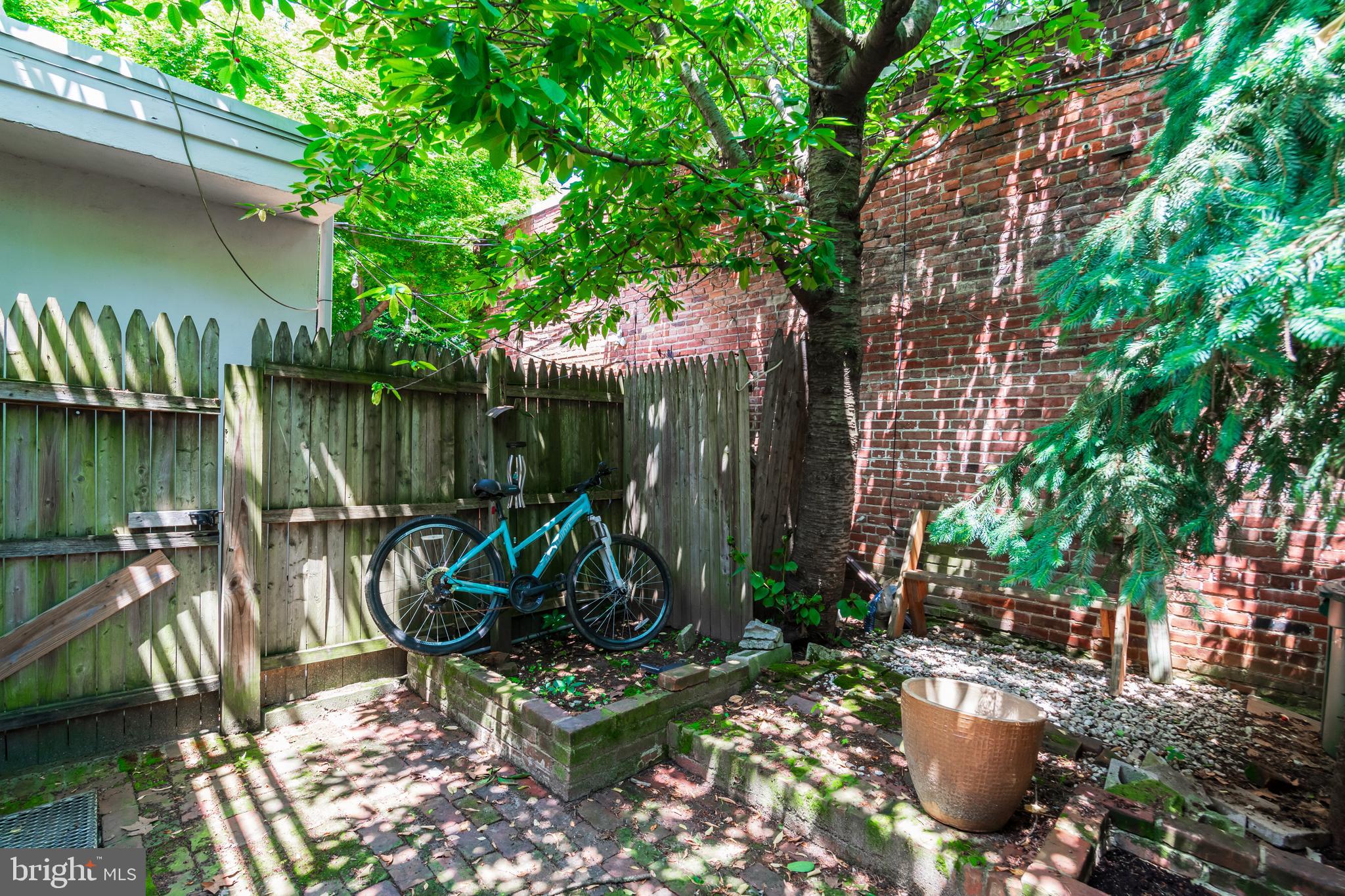 GRADUATE HOSPITAL - Residential Lease