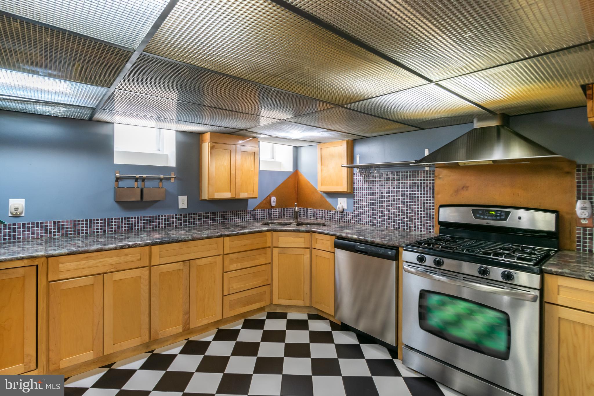 GRADUATE HOSPITAL - Residential Lease