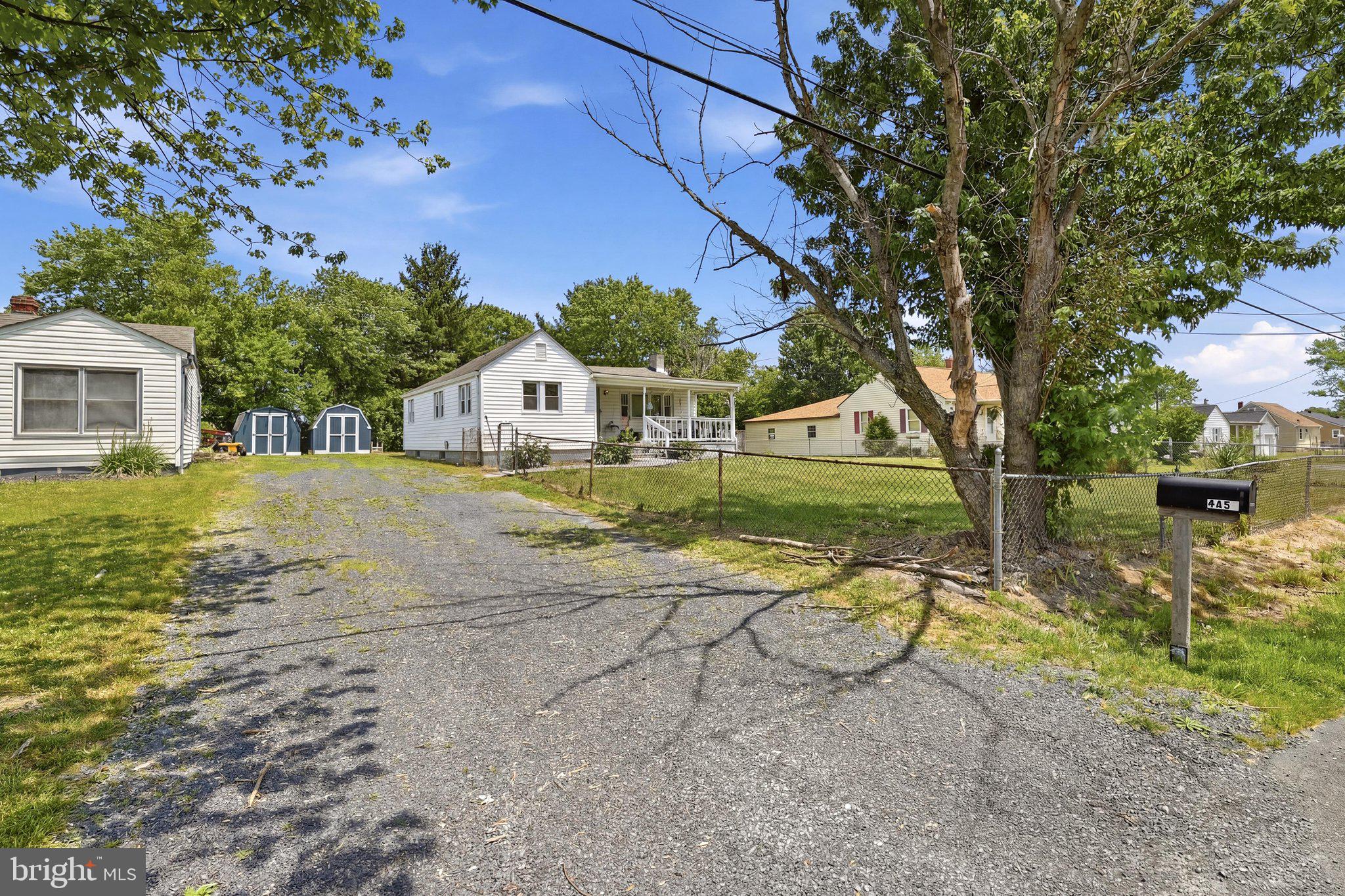 437, 441, 445 STEPHENSON RD