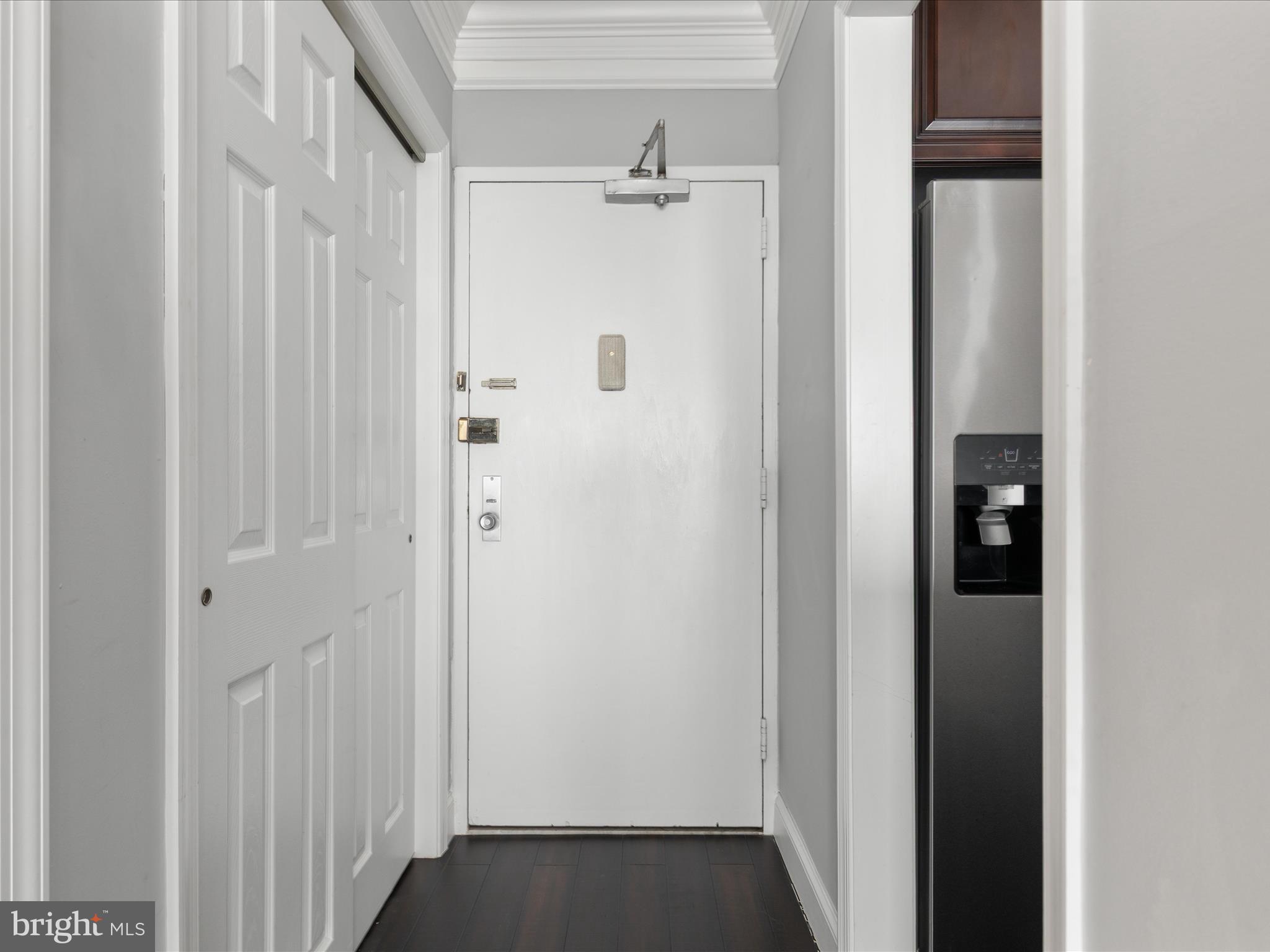 HYDE PARK - Residential