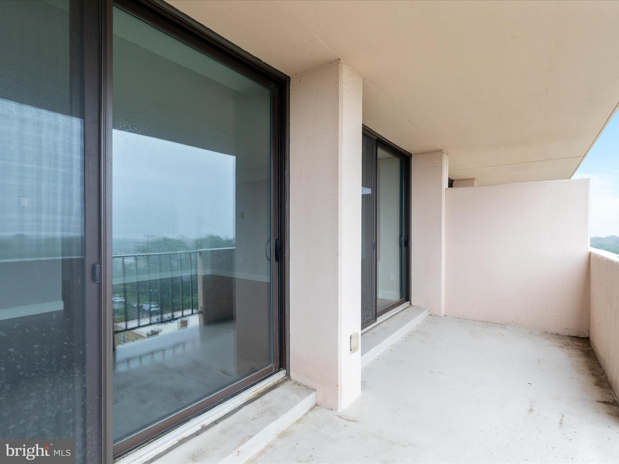 HYDE PARK - Residential