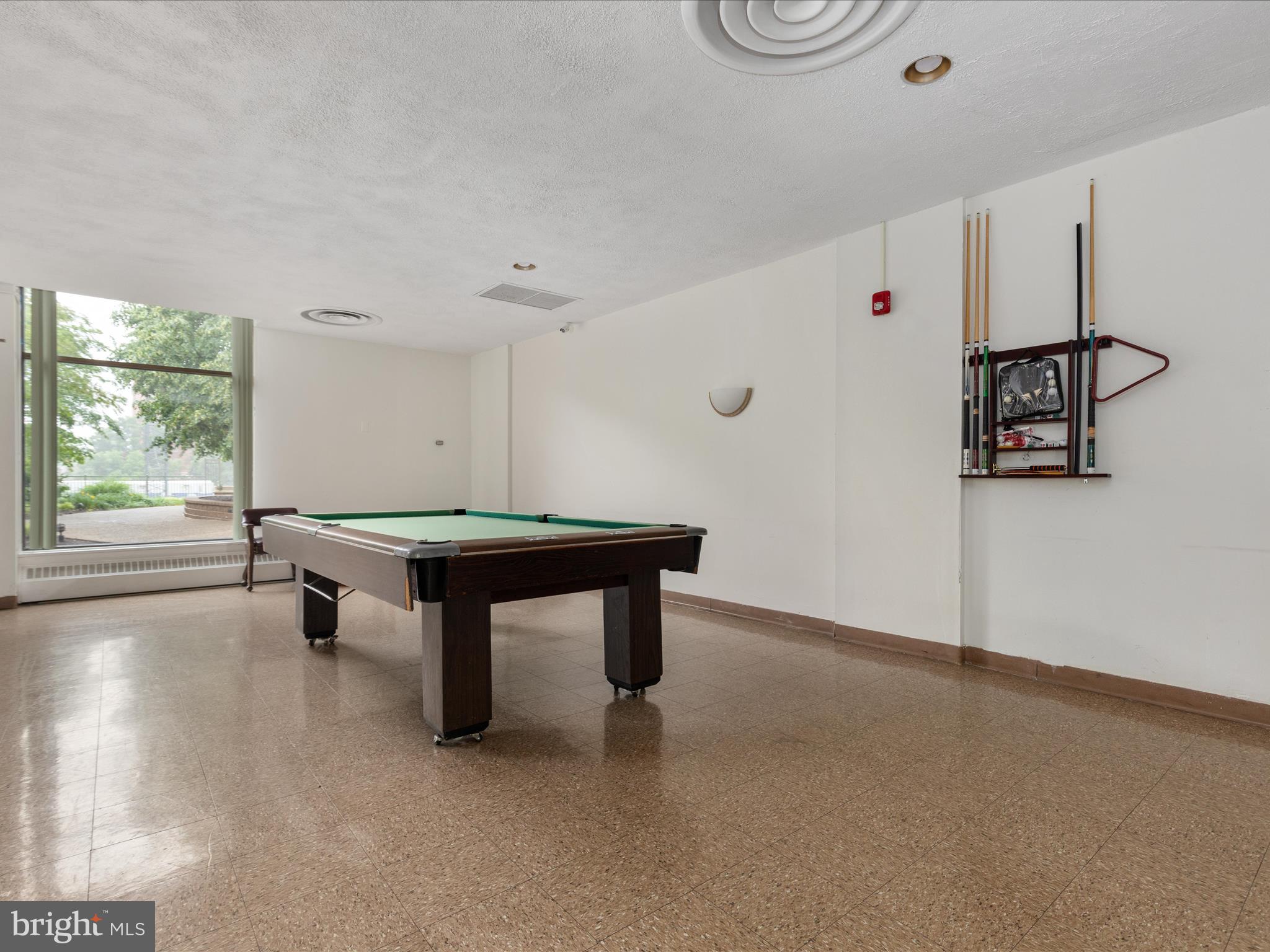 HYDE PARK - Residential