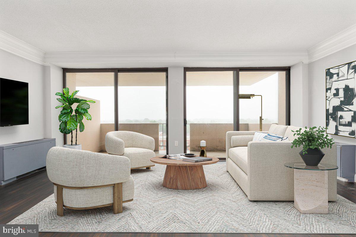 HYDE PARK - Residential