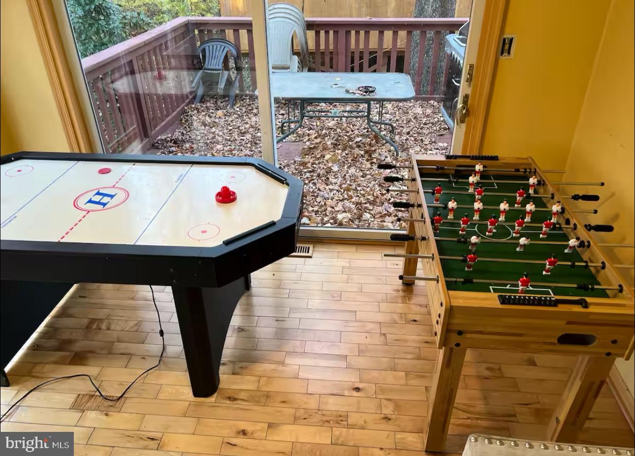 LONG BEACH - Residential